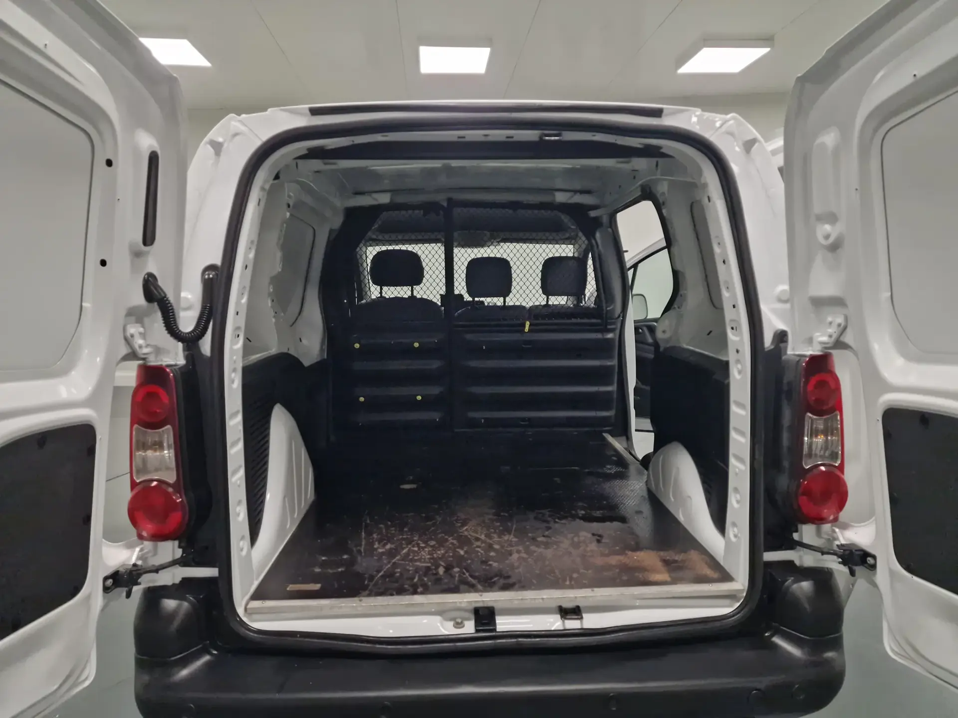 Citroën Berlingo 1.6 HDI 90CV GPS IVA DEDUTIVEL 33