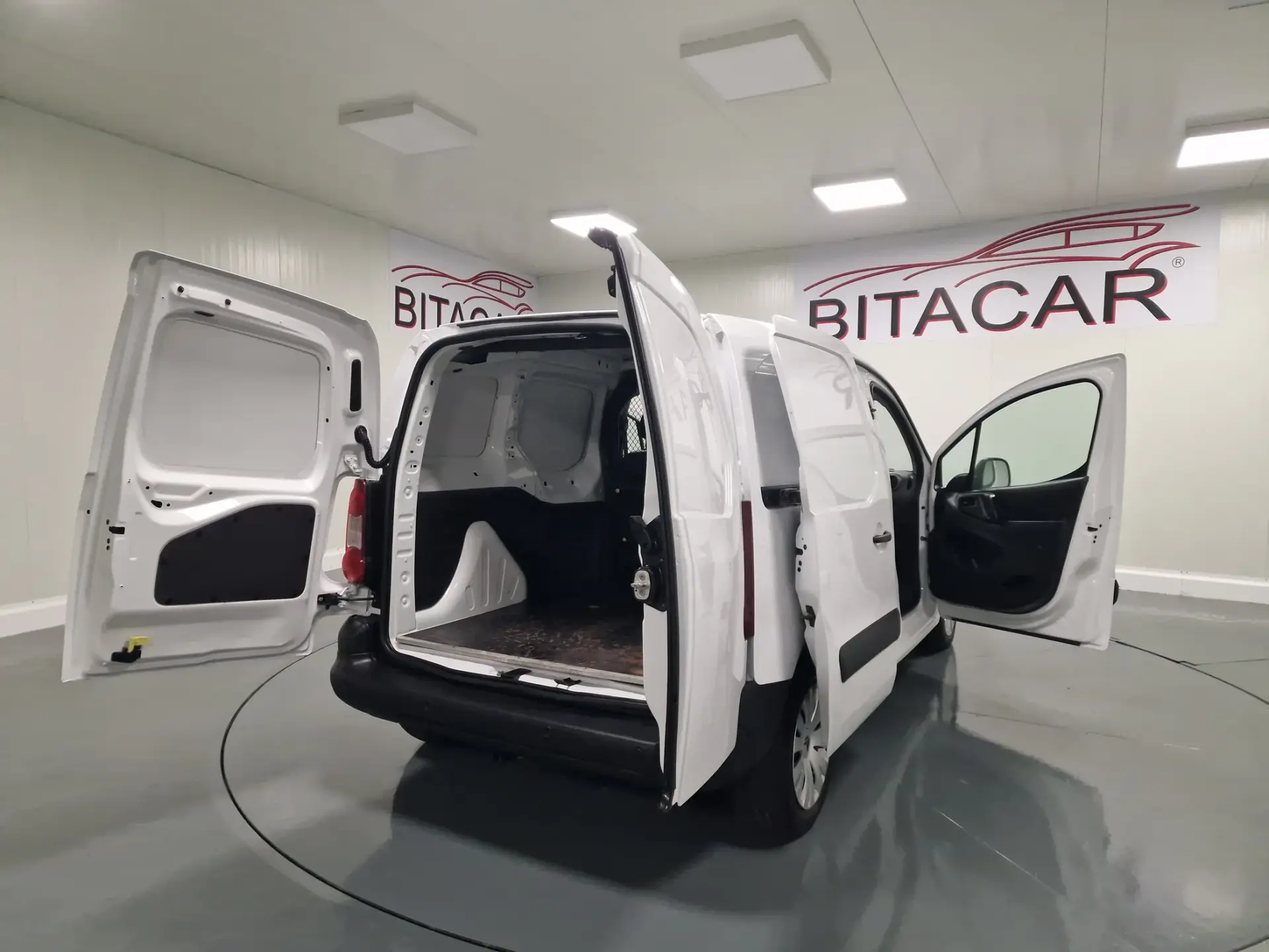 Citroën Berlingo 1.6 HDI 90CV GPS IVA DEDUTIVEL 35