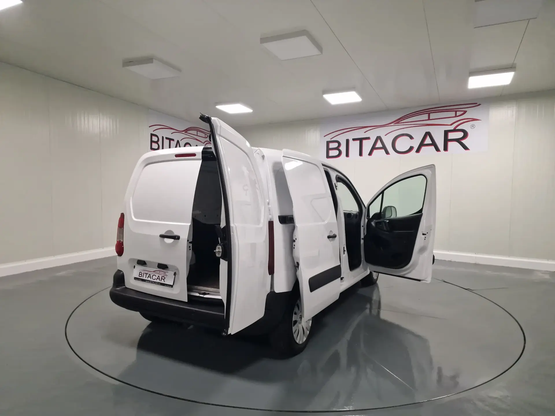 Citroën Berlingo 1.6 HDI 90CV GPS IVA DEDUTIVEL 40