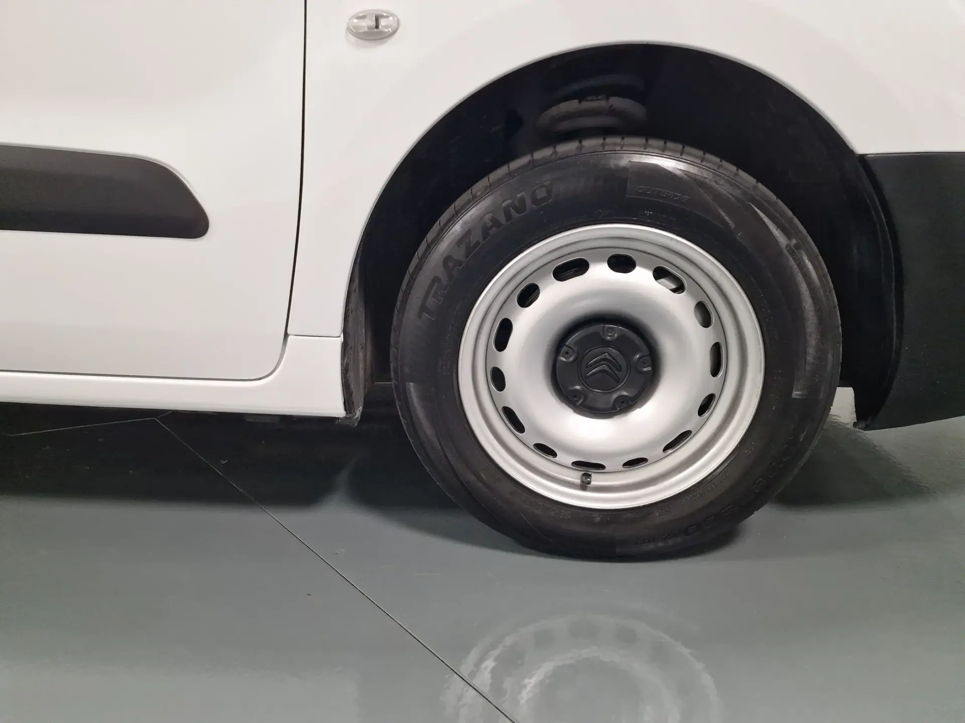 Citroën Berlingo 1.6 BLUEHDI GPS IVA DEDUTIVEL 4