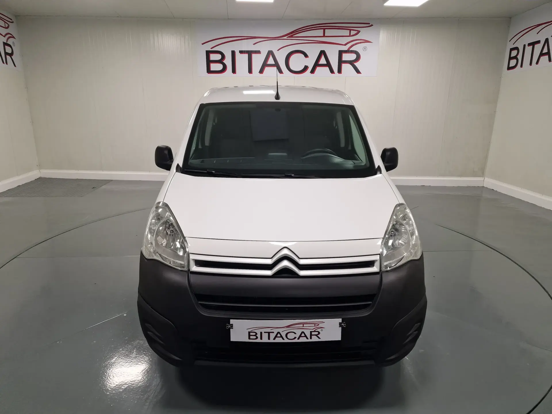 Citroën Berlingo 1.6 BLUEHDI GPS IVA DEDUTIVEL 8