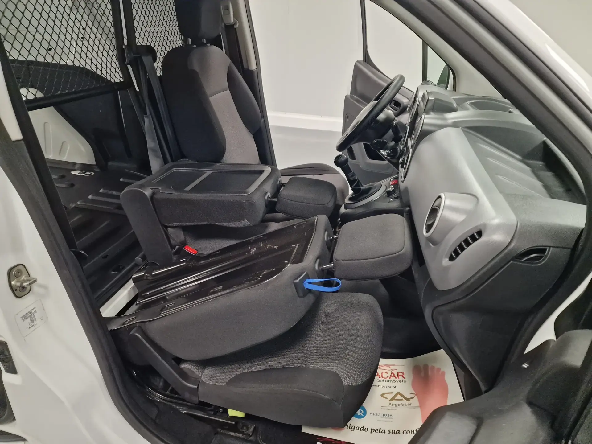 Citroën Berlingo 1.6 BLUEHDI GPS IVA DEDUTIVEL 40