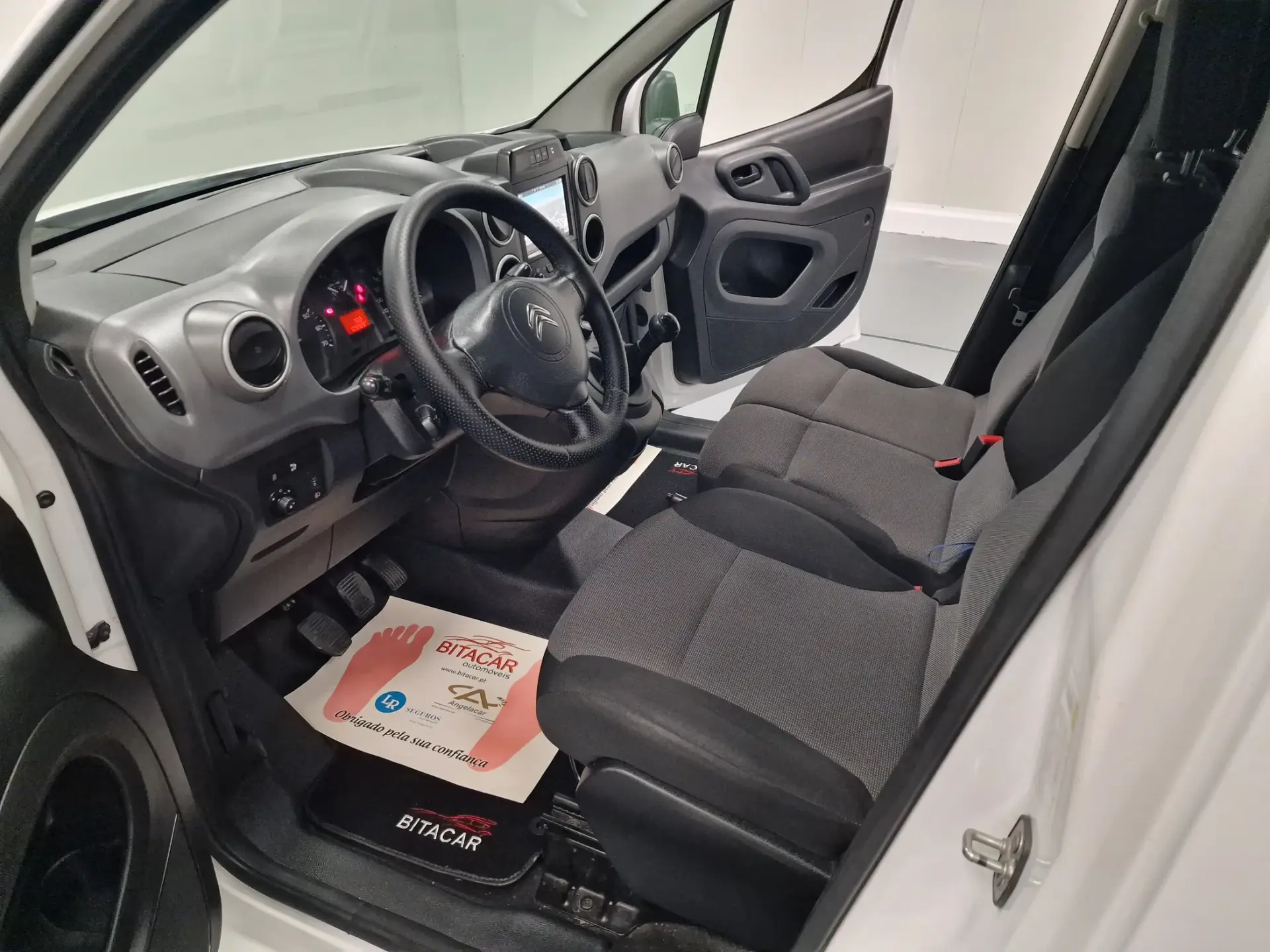 Citroën Berlingo 1.6 BLUEHDI GPS IVA DEDUTIVEL 54