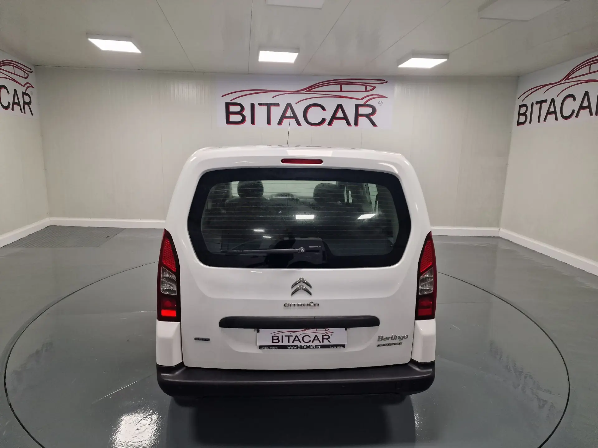 Citroën Berlingo 1.6 BLUEHDI 5 LUGARES 21