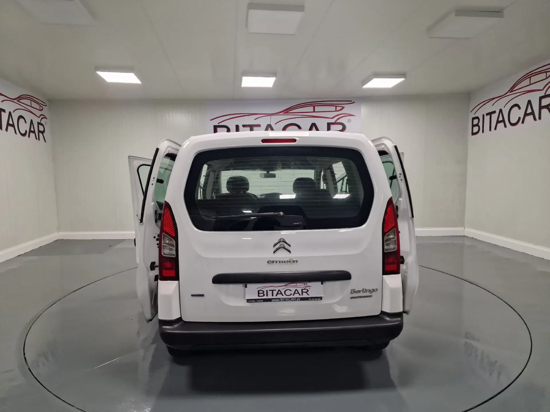 Citroën Berlingo 1.6 BLUEHDI 5 LUGARES 25