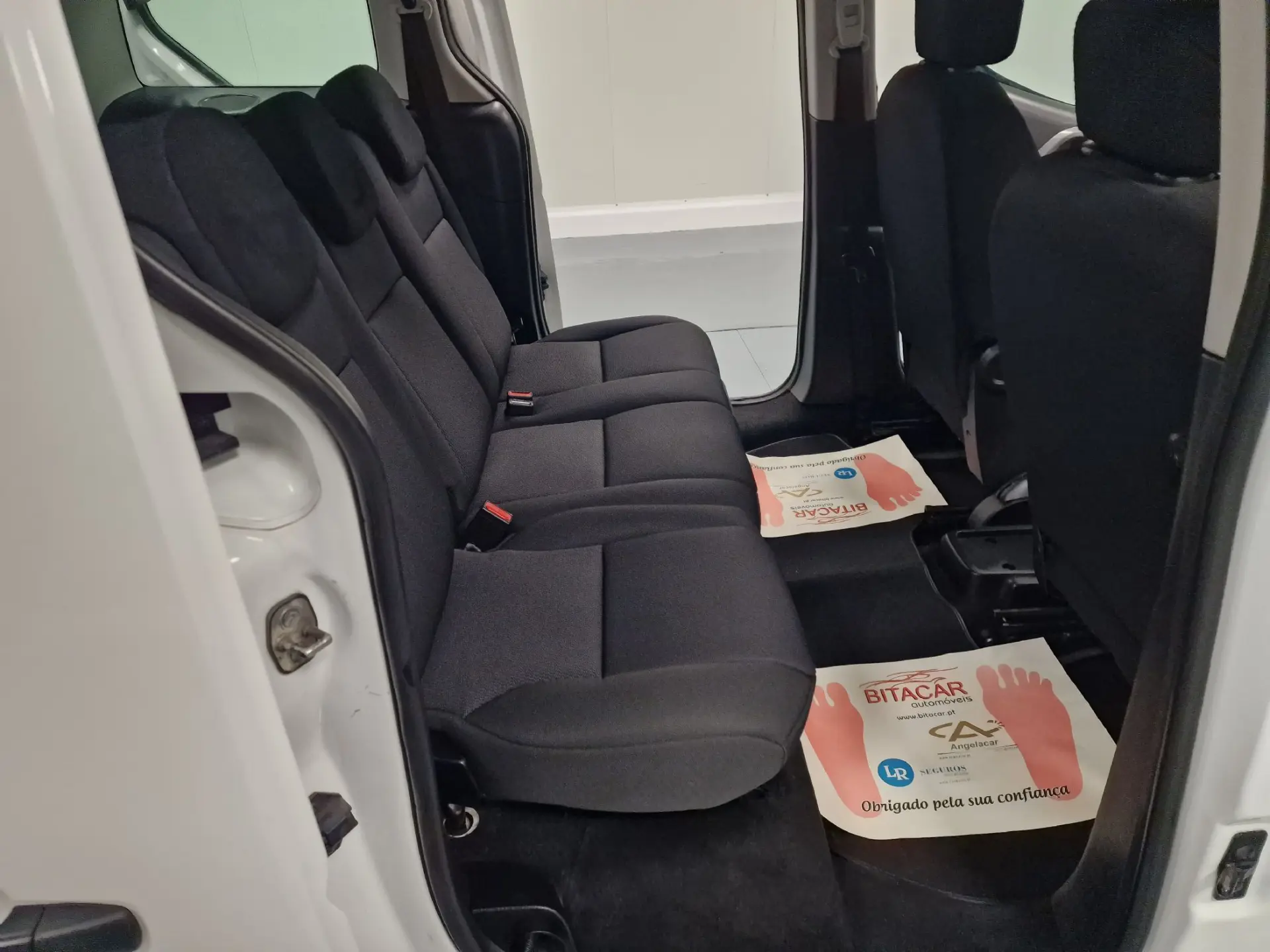 Citroën Berlingo 1.6 BLUEHDI 5 LUGARES 36