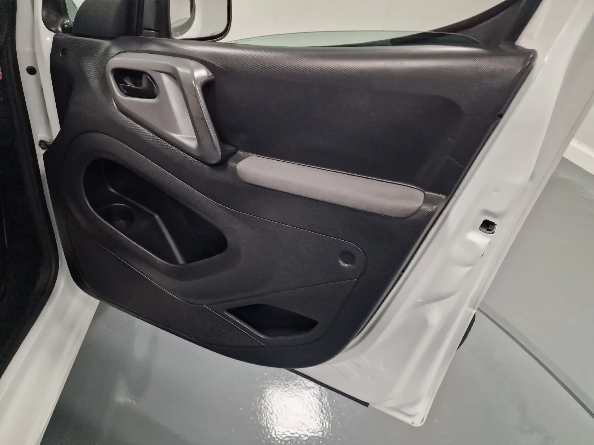 Citroën Berlingo 1.6 BLUEHDI 5 LUGARES 39