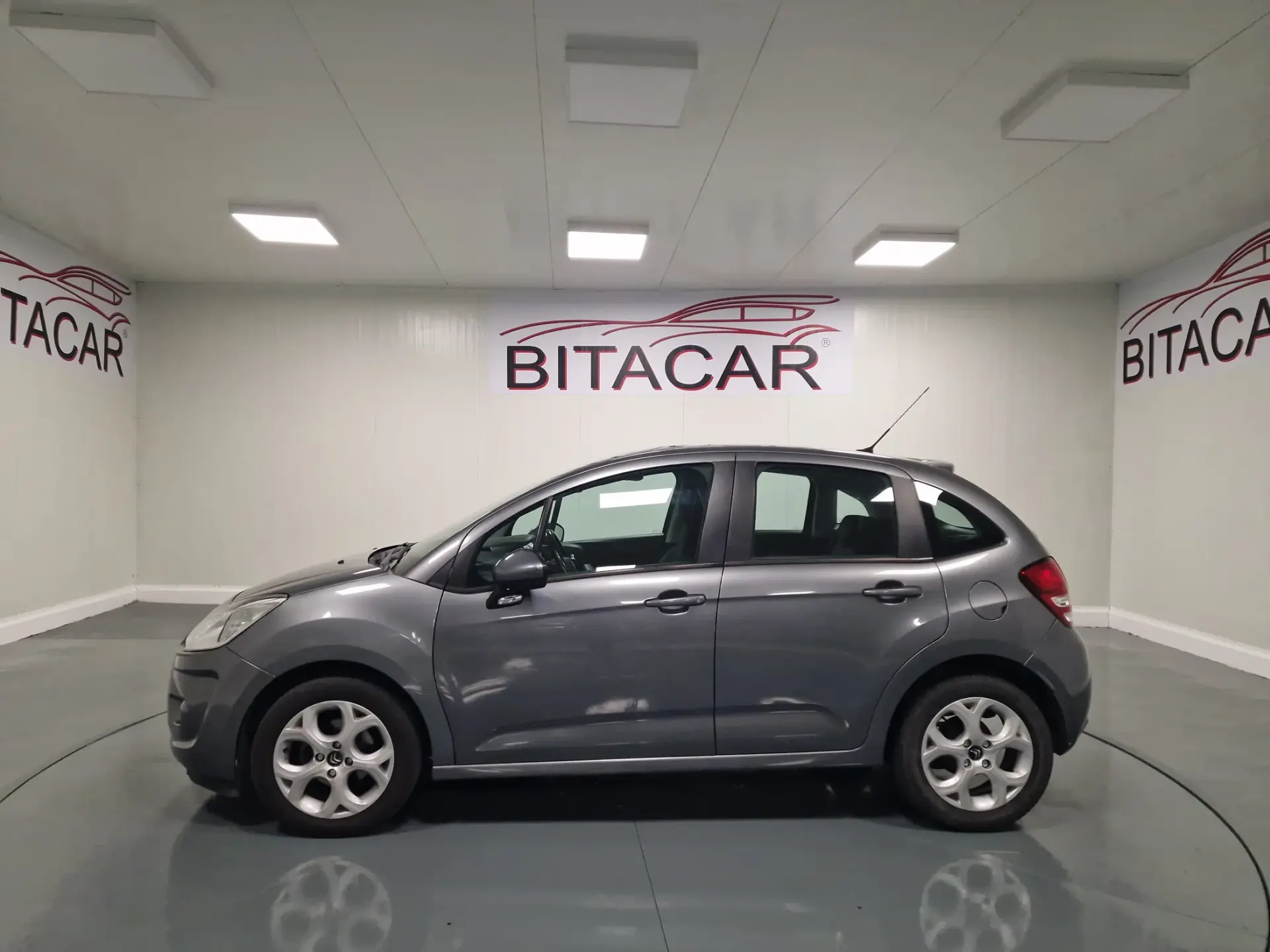 Citroën C3 1.4 HDI TETO PANORÂMICO 13