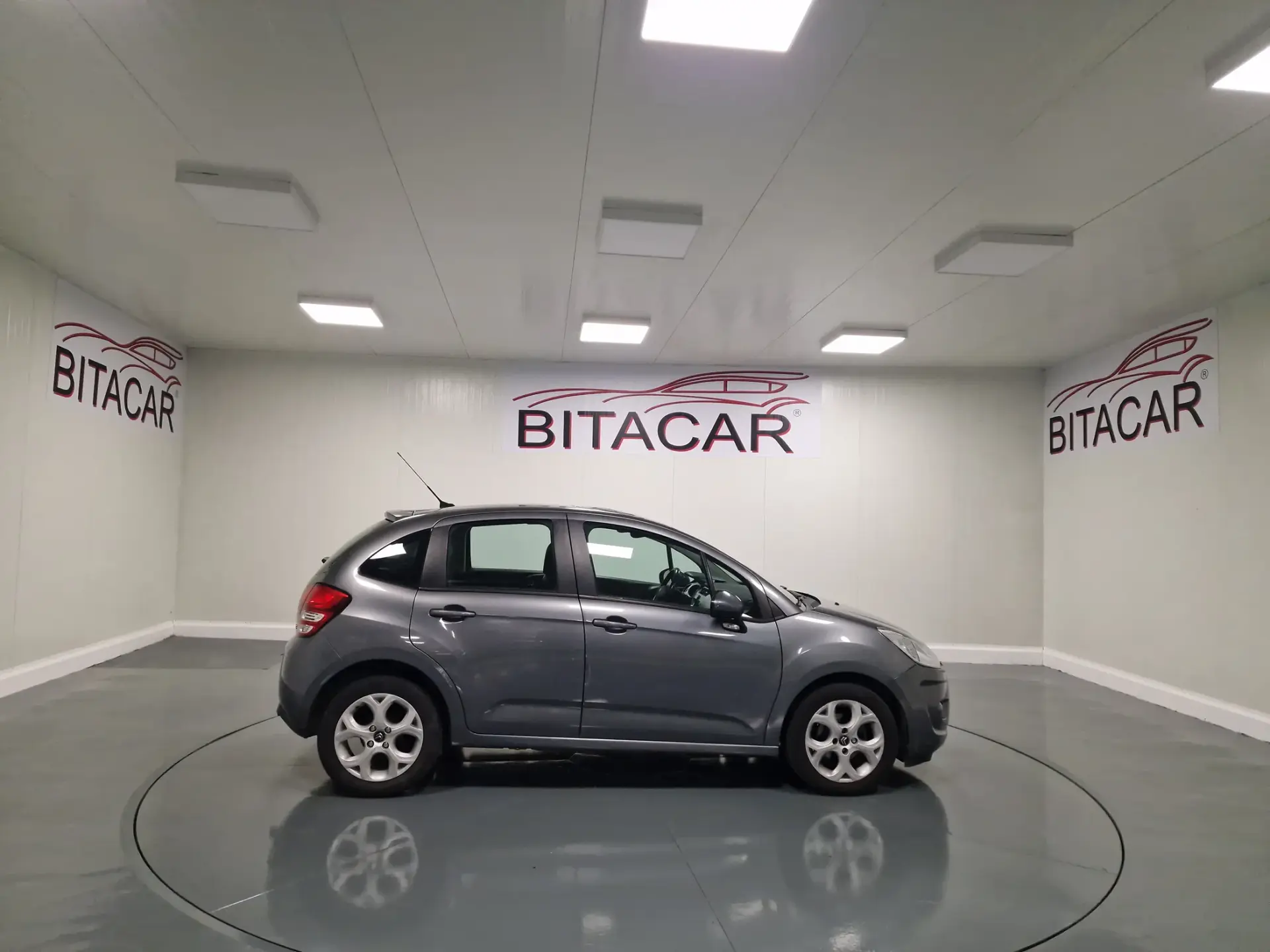 Citroën C3 1.4 HDI TETO PANORÂMICO 19