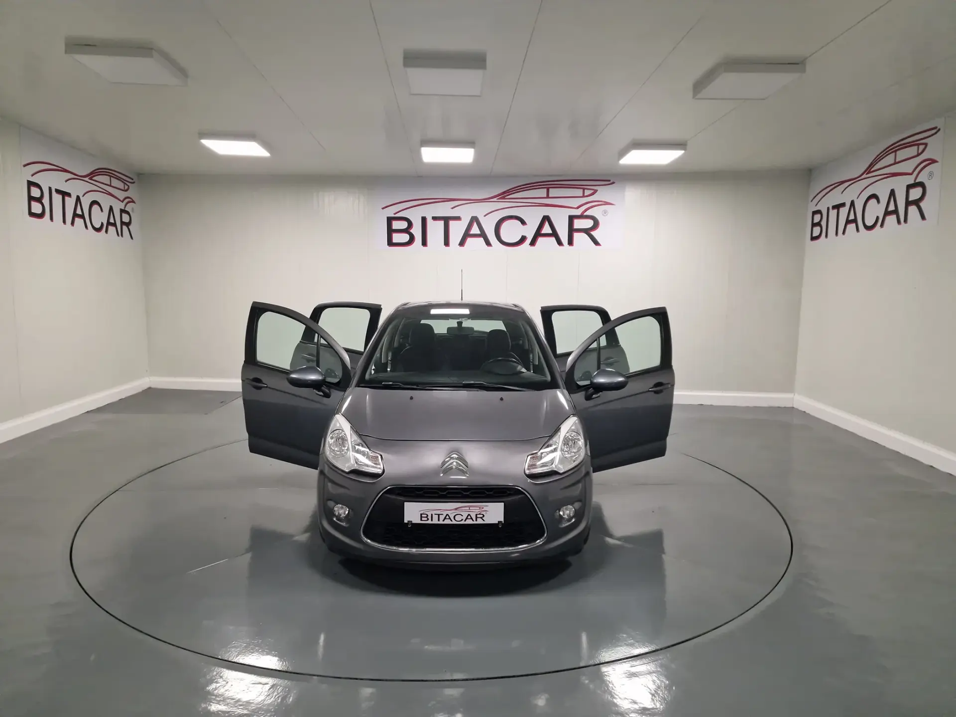 Citroën C3 1.4 HDI TETO PANORÂMICO 23