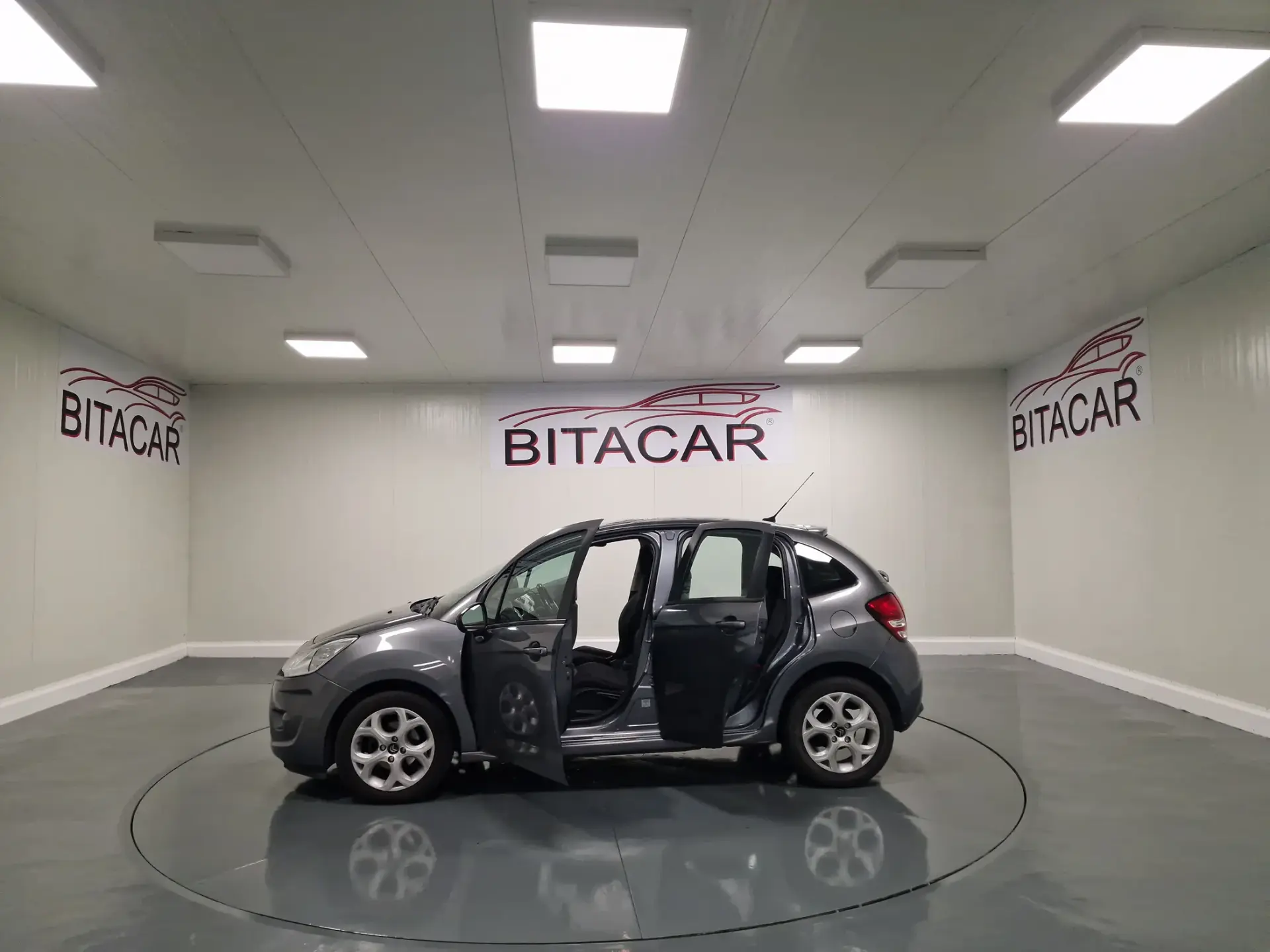 Citroën C3 1.4 HDI TETO PANORÂMICO 25