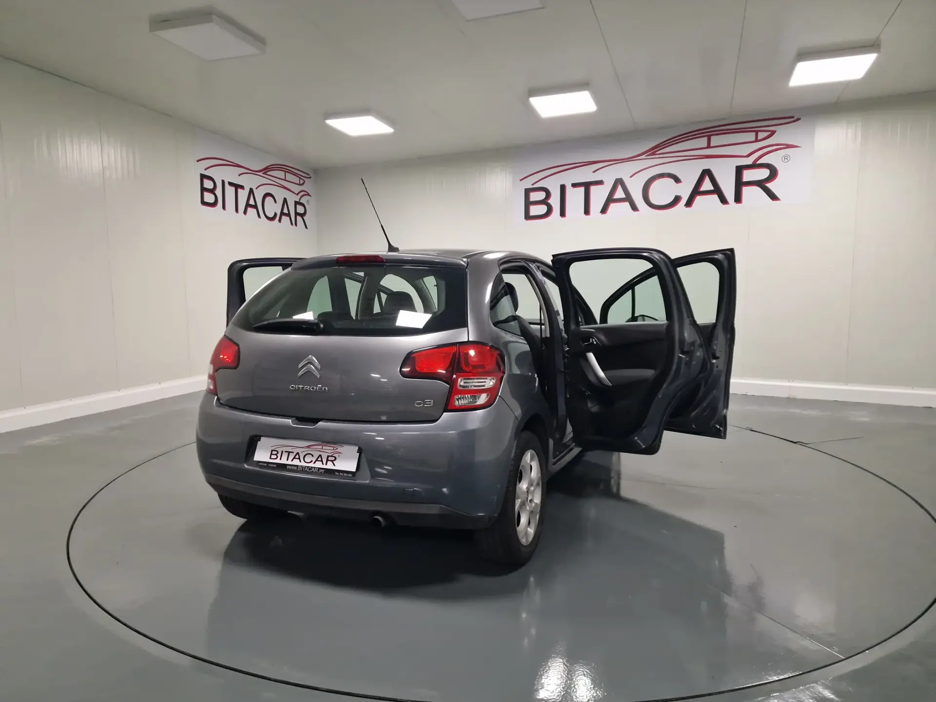 Citroën C3 1.4 HDI TETO PANORÂMICO 29