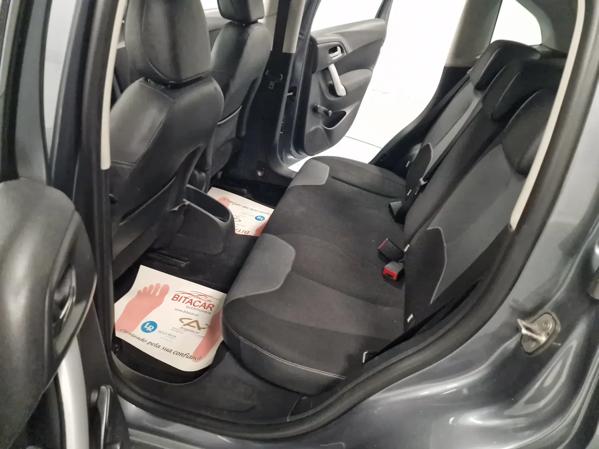 Citroën C3 1.4 HDI TETO PANORÂMICO 38