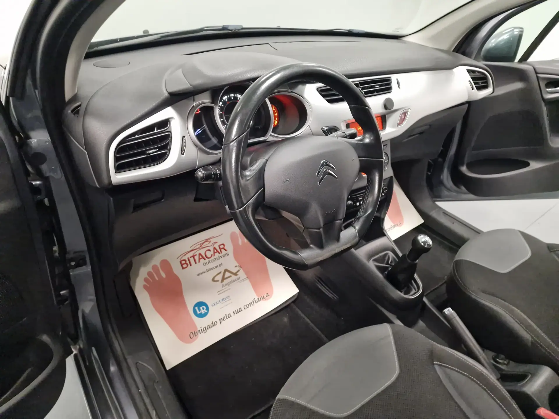 Citroën C3 1.4 HDI TETO PANORÂMICO 59