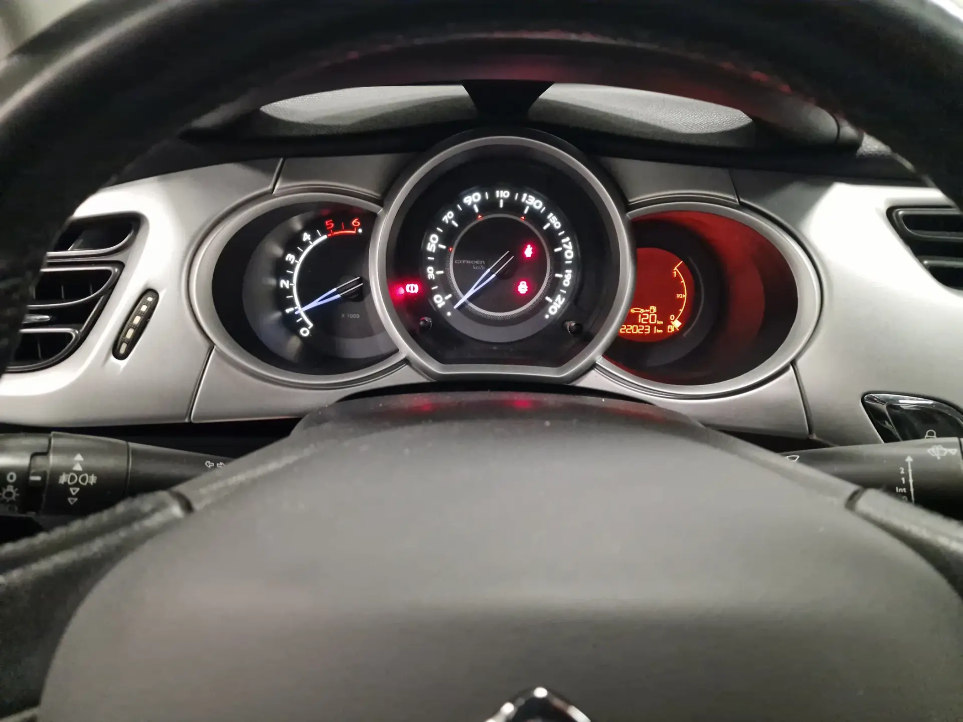 Citroën C3 1.4 HDI TETO PANORÂMICO 64