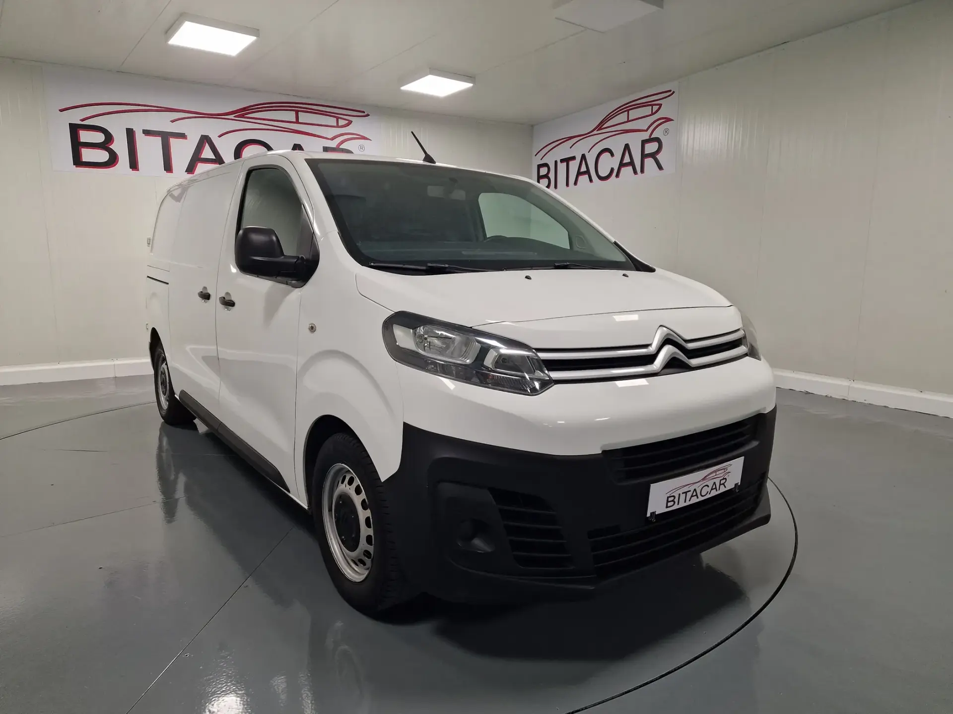 Citroën Jumpy 1.6 BlueHDi M Confort 2