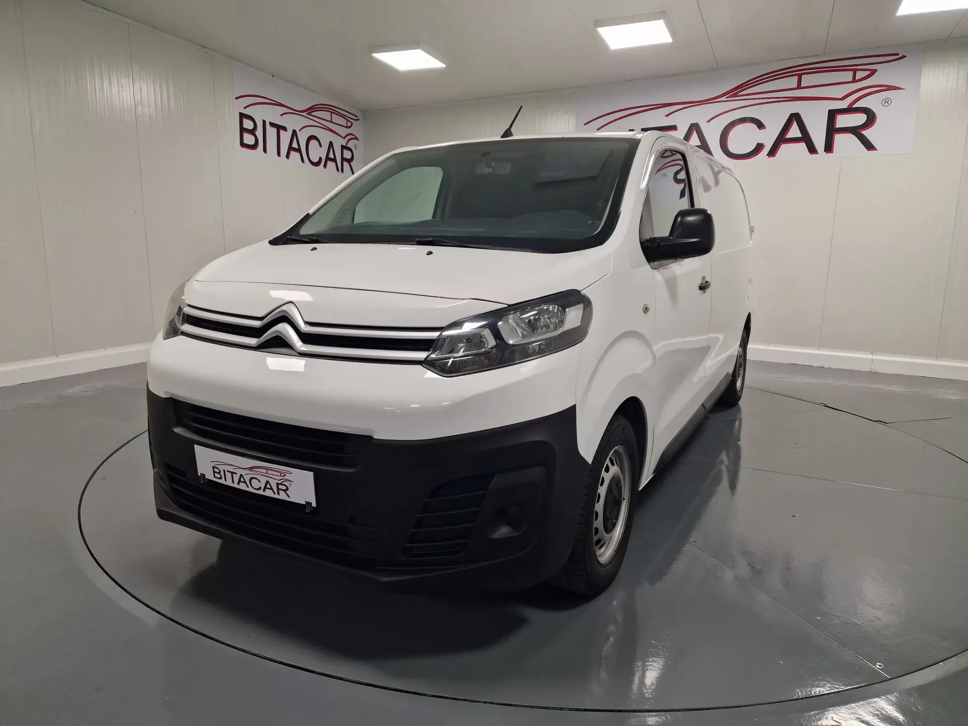 Citroën Jumpy 1.6 BlueHDi M Confort 15