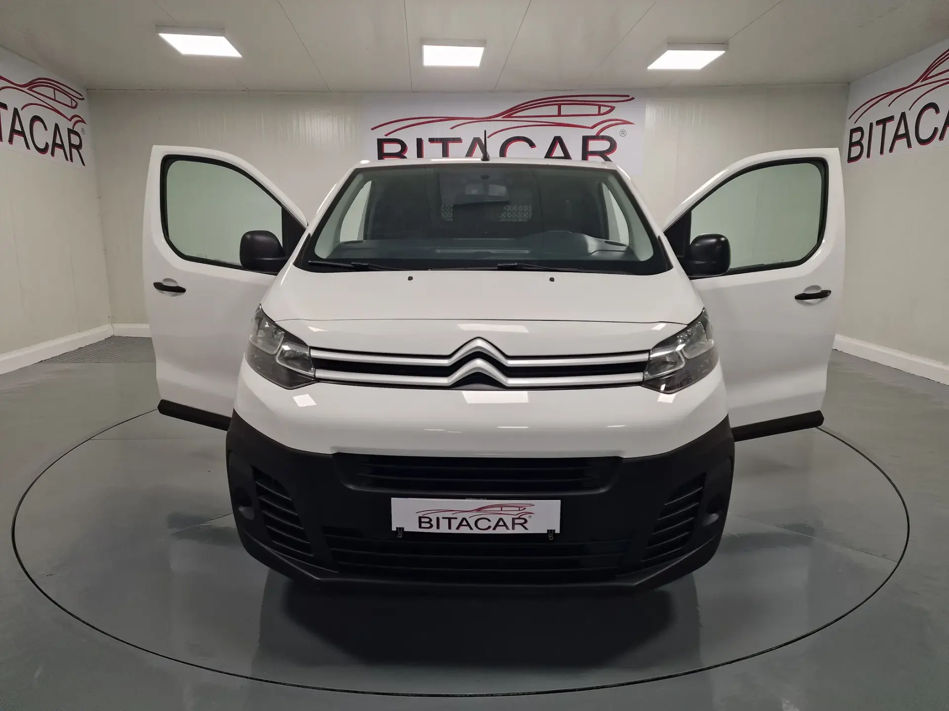 Citroën Jumpy 1.6 BlueHDi M Confort 18