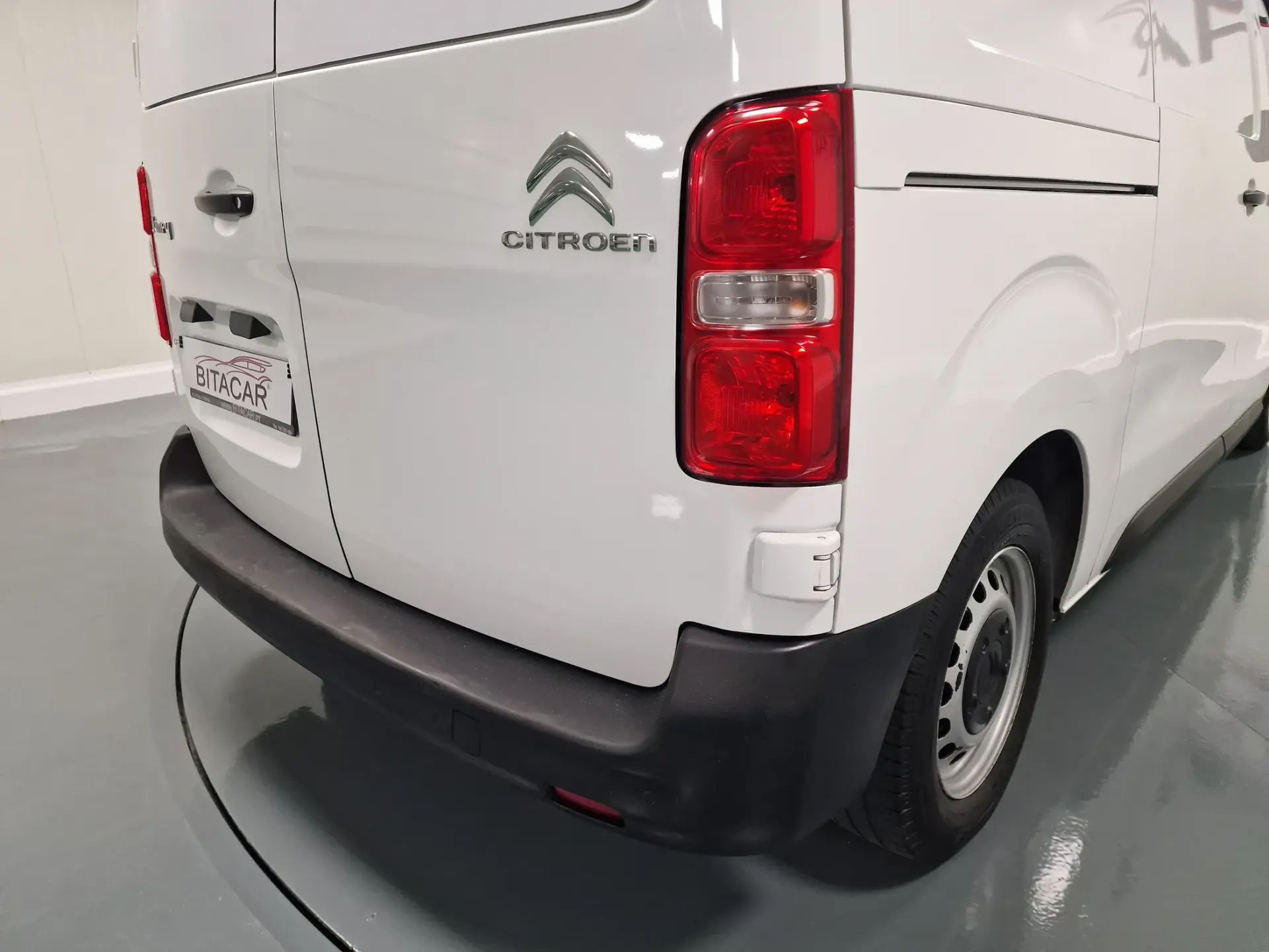 Citroën Jumpy 1.6 BlueHDi M Confort 28