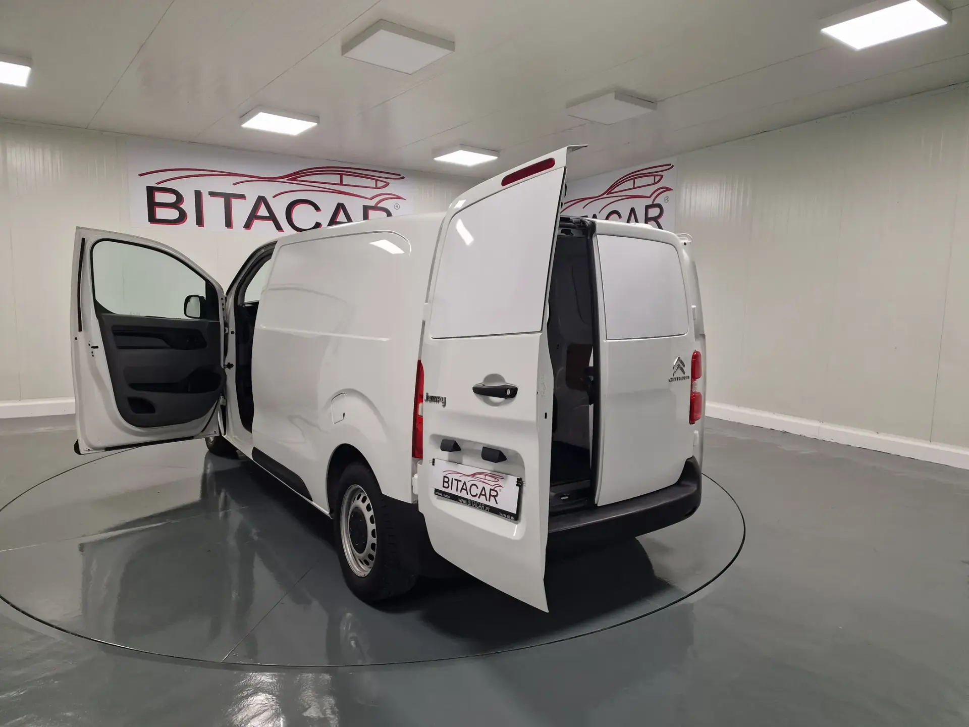 Citroën Jumpy 1.6 BlueHDi M Confort 31