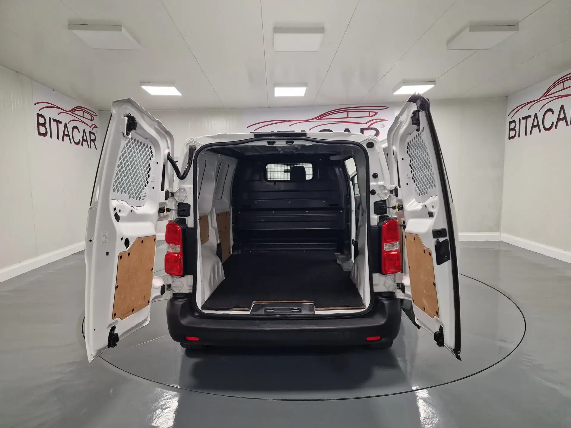 Citroën Jumpy 1.6 BlueHDi M Confort 34