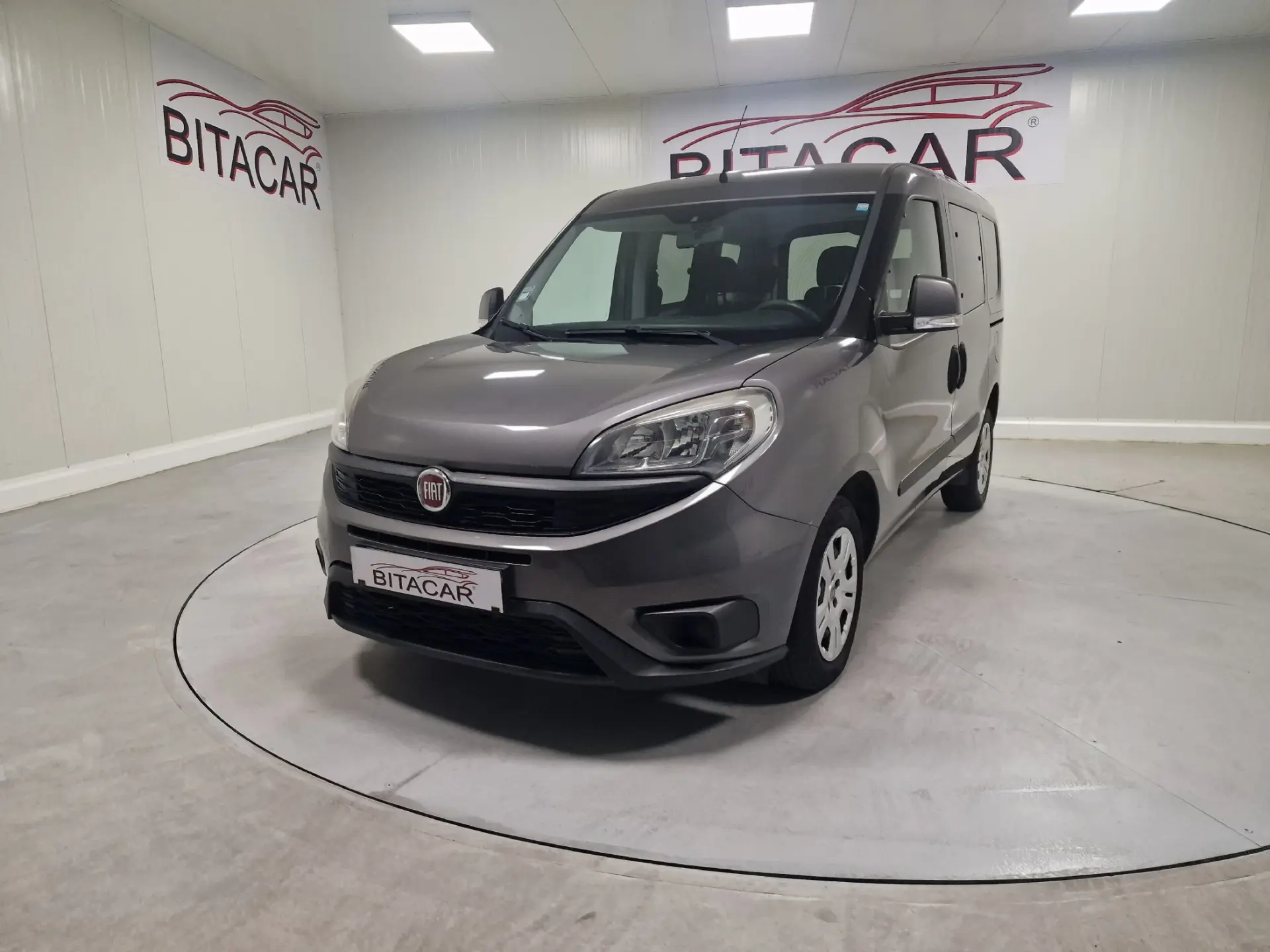 Fiat Doblo COMBI MAXI 1.3 MULTIJET 5 LUGARES 7