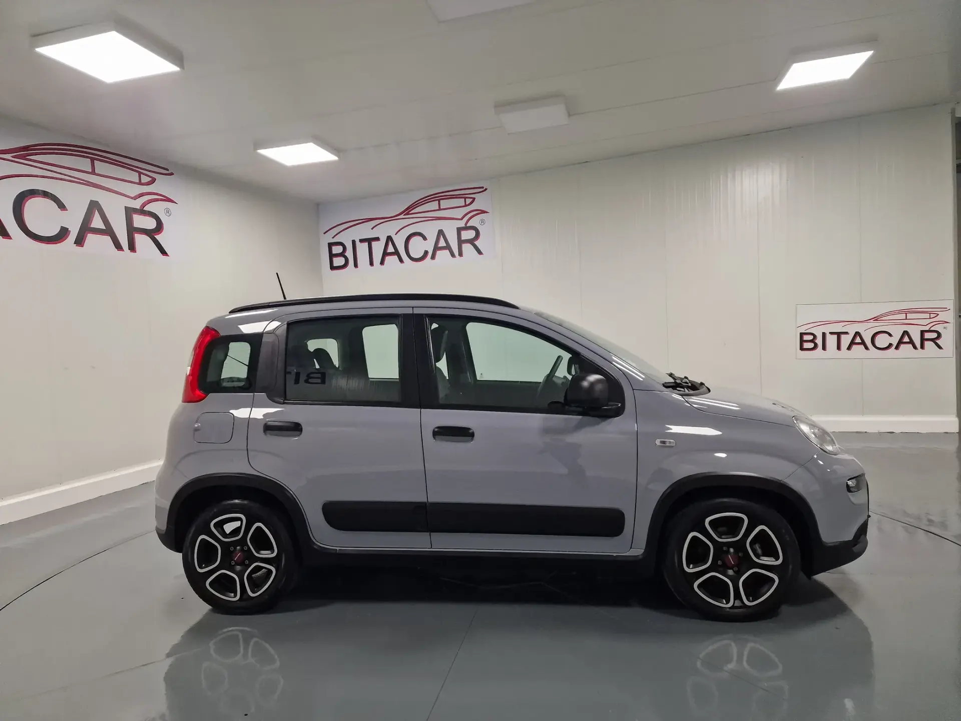 Fiat Panda 1.0 HYBRID CITY LIFE 2