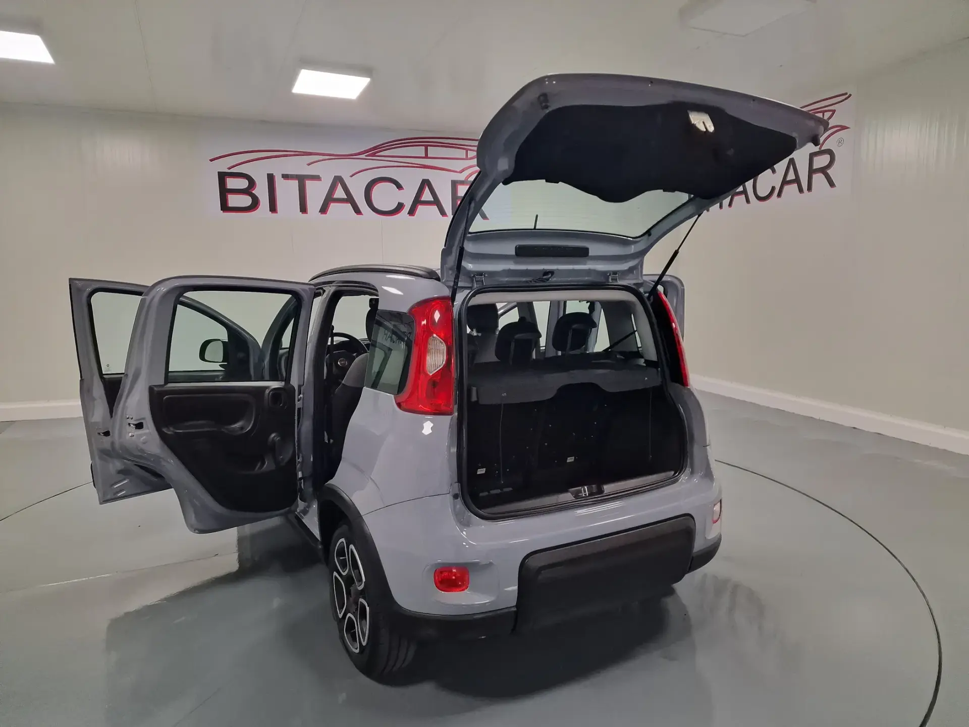 Fiat Panda 1.0 HYBRID CITY LIFE 28