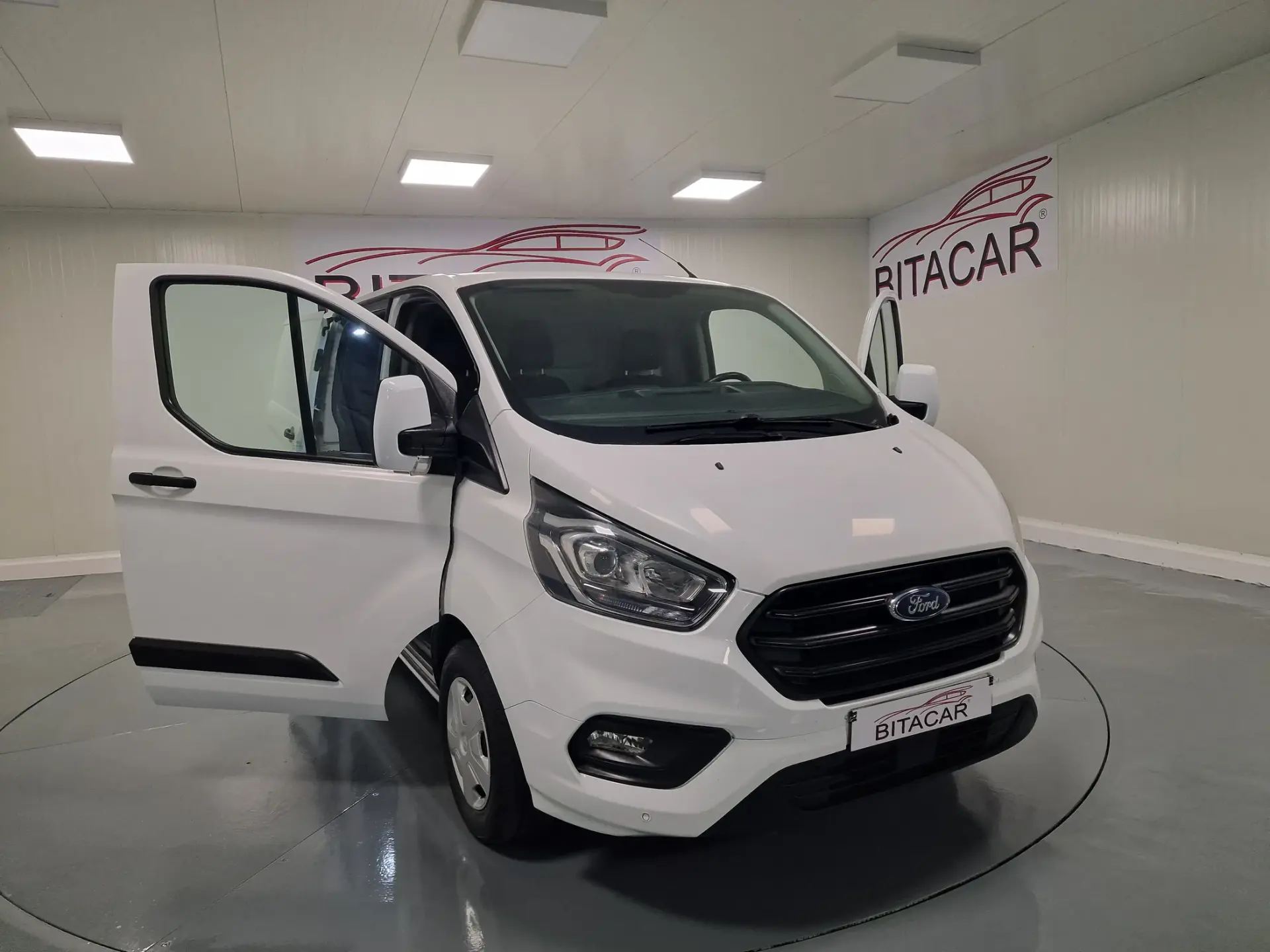 Ford Transit Custom 310L1 2.0 TDCi H1-Tecto Baixo Trend 14