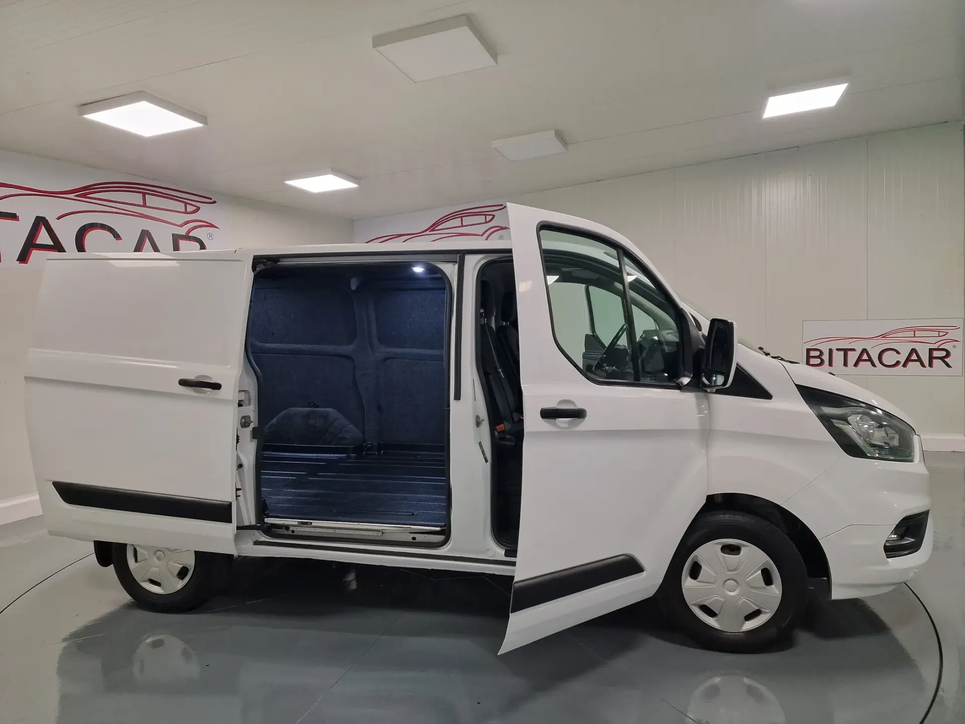 Ford Transit Custom 310L1 2.0 TDCi H1-Tecto Baixo Trend 15