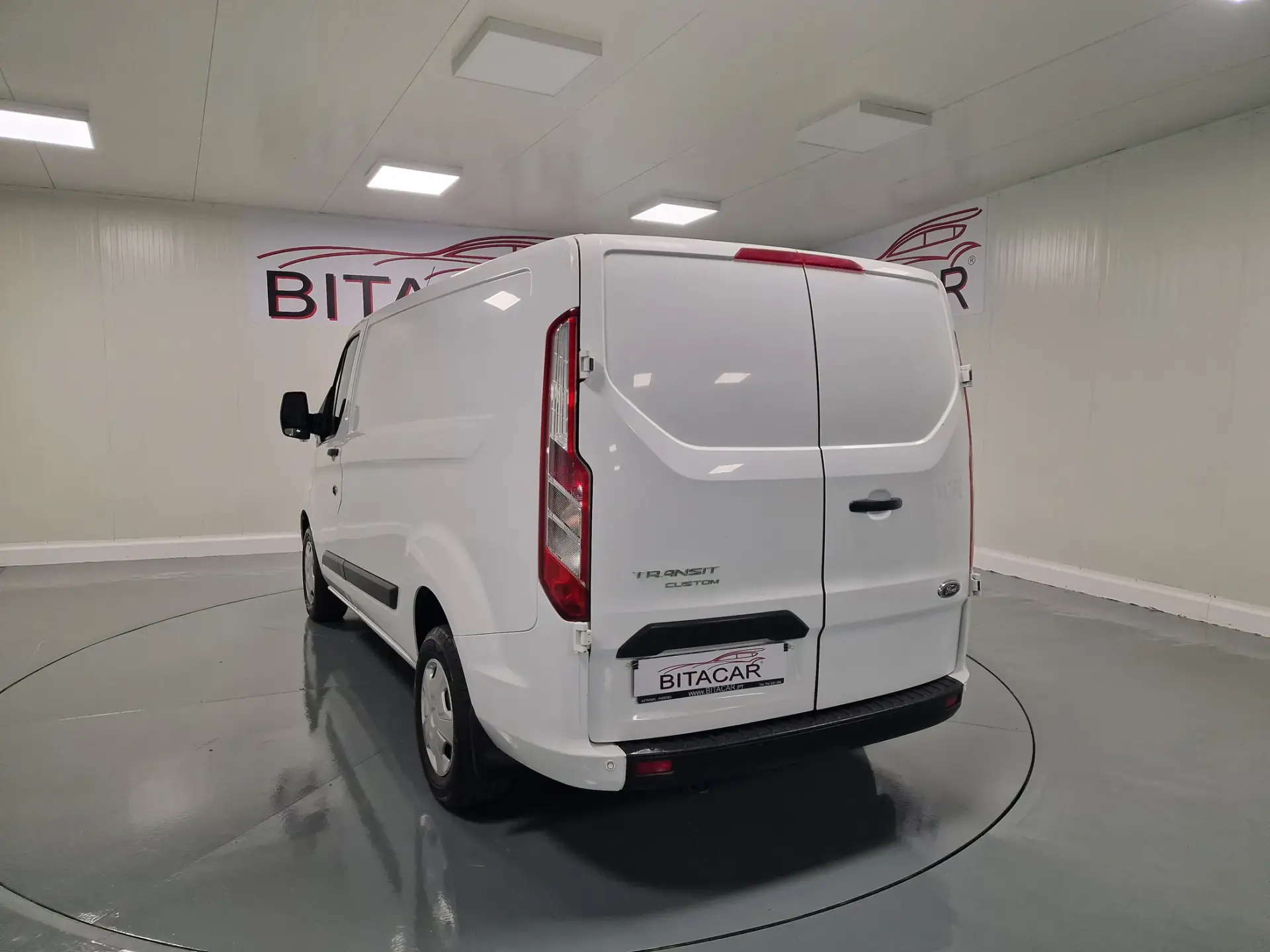 Ford Transit Custom 310L1 2.0 TDCi H1-Tecto Baixo Trend 26