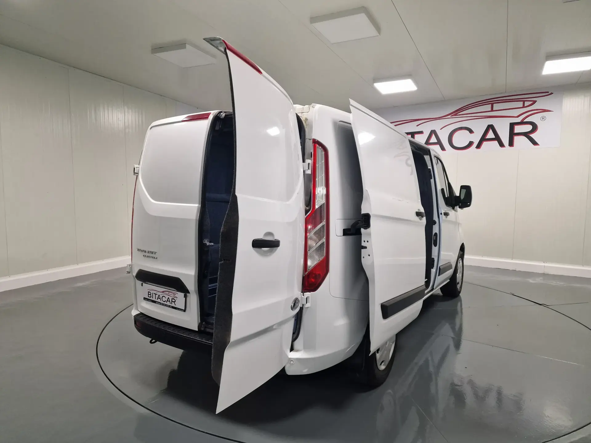 Ford Transit Custom 310L1 2.0 TDCi H1-Tecto Baixo Trend 37