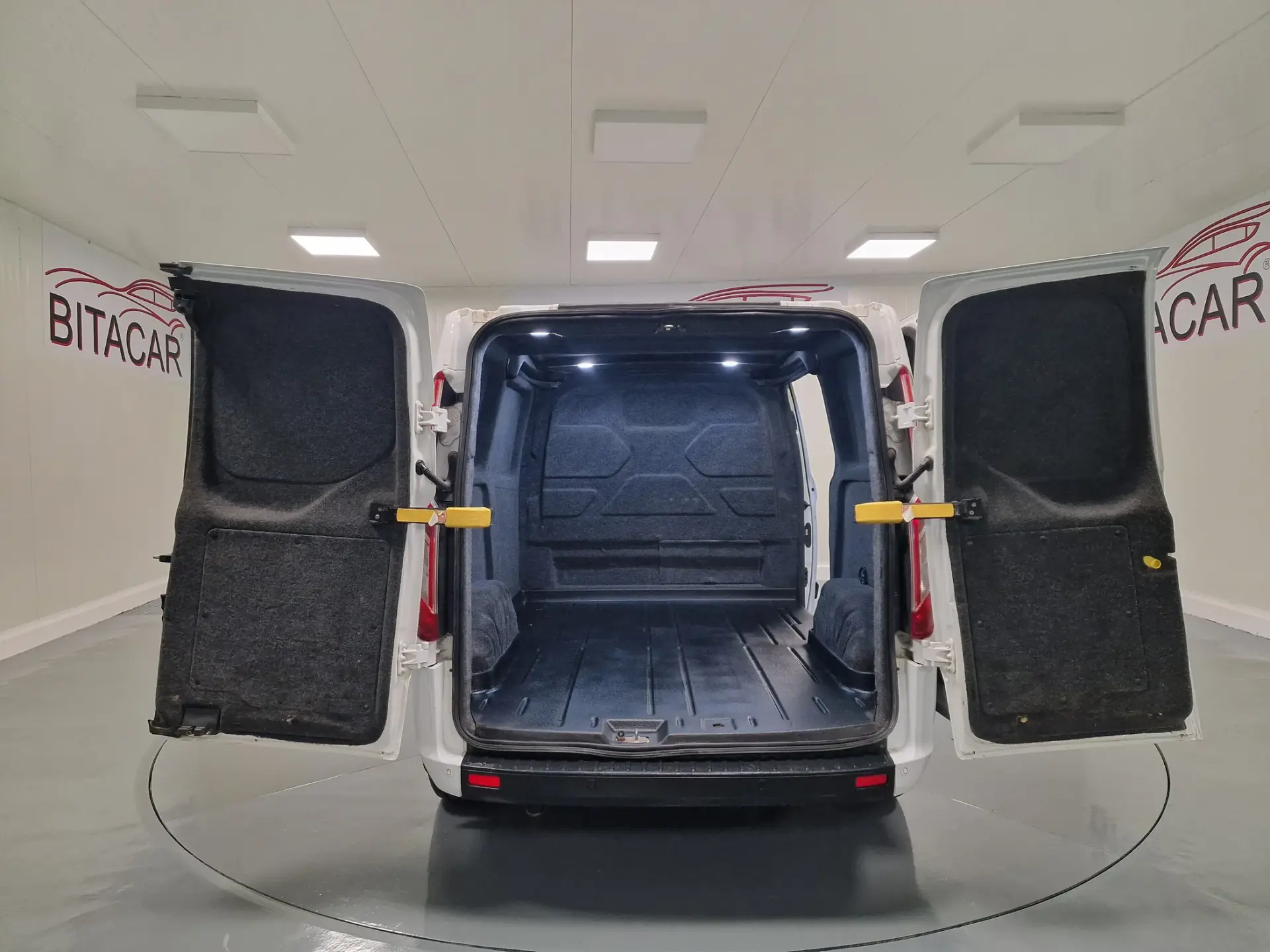 Ford Transit Custom 310L1 2.0 TDCi H1-Tecto Baixo Trend 39