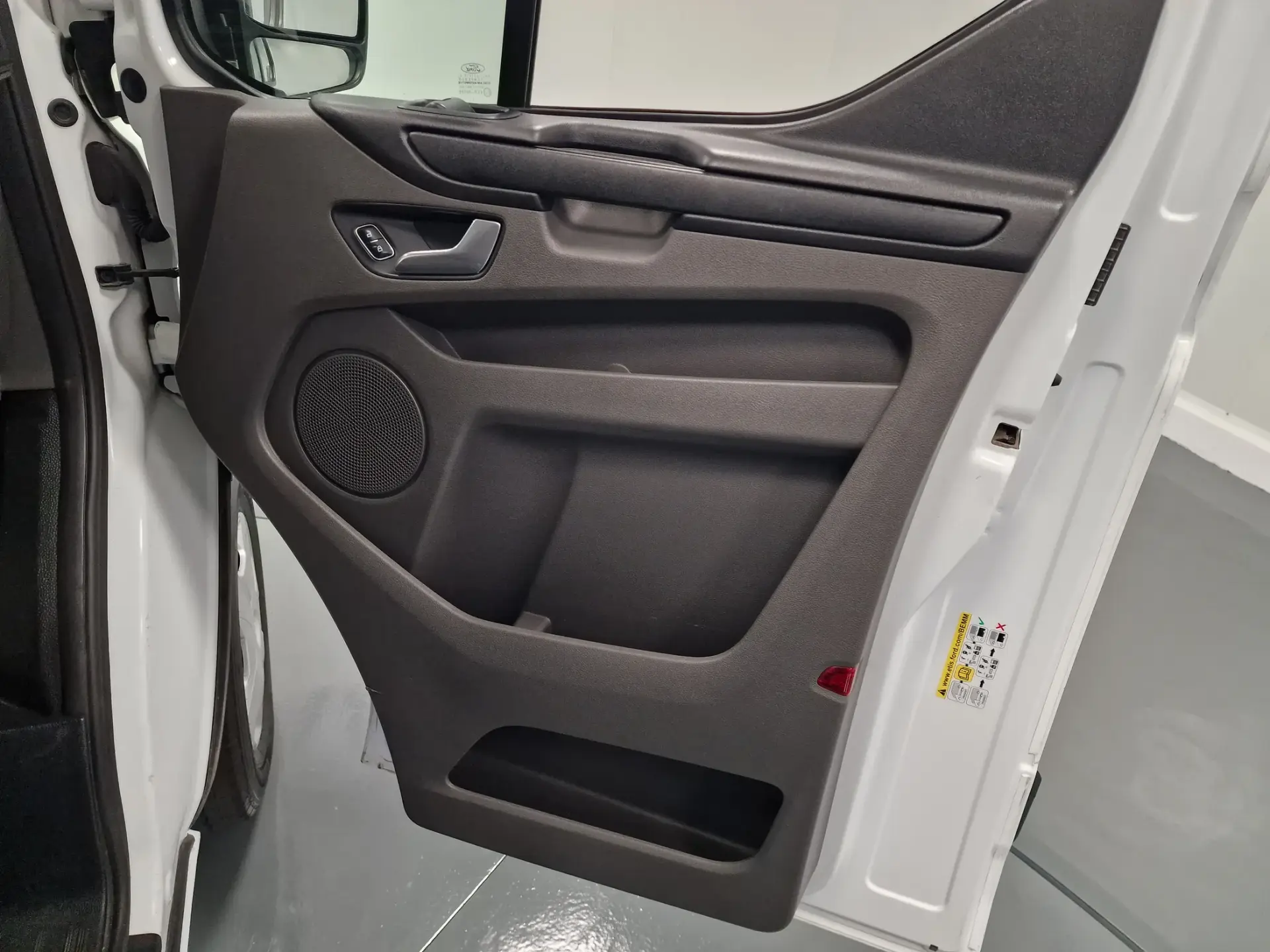 Ford Transit Custom 310L1 2.0 TDCi H1-Tecto Baixo Trend 46