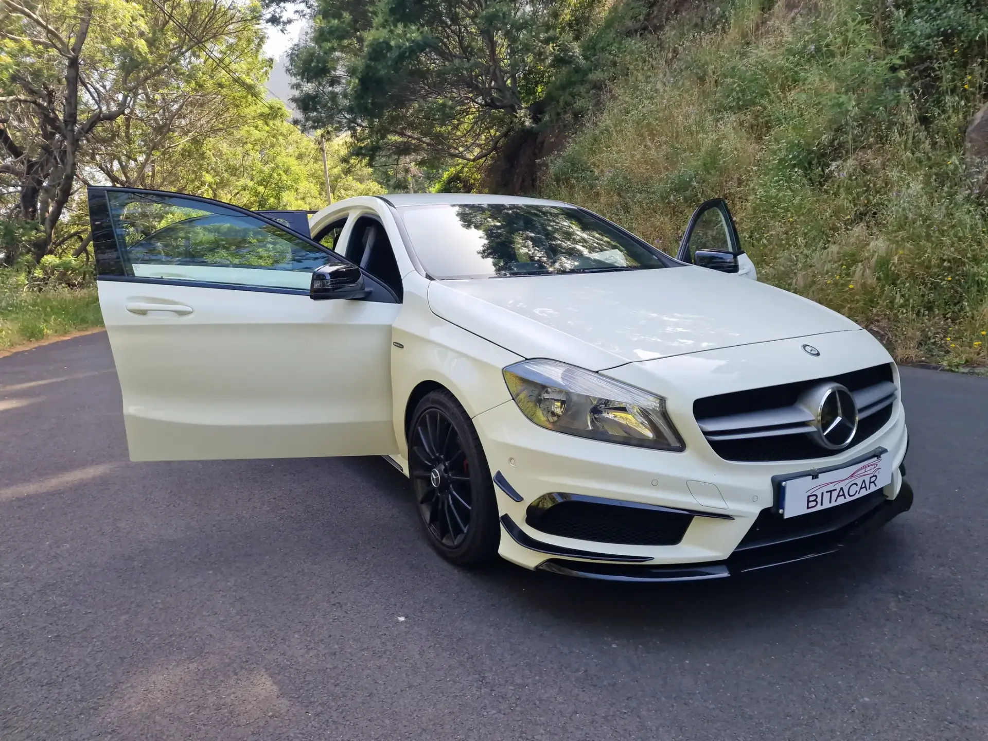 Mercedes-Benz A 180 d AMG Line 14
