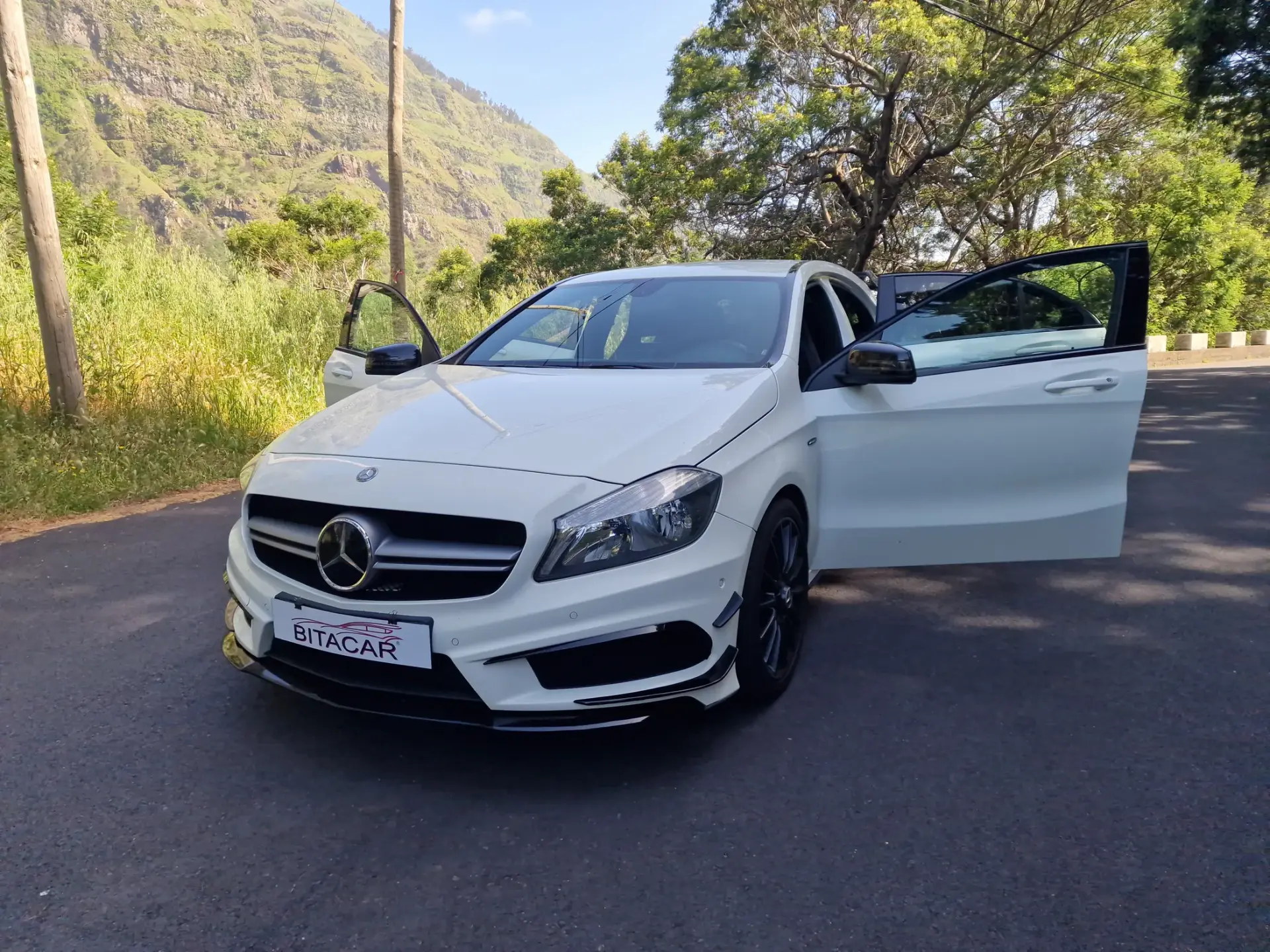 Mercedes-Benz A 180 d AMG Line 17