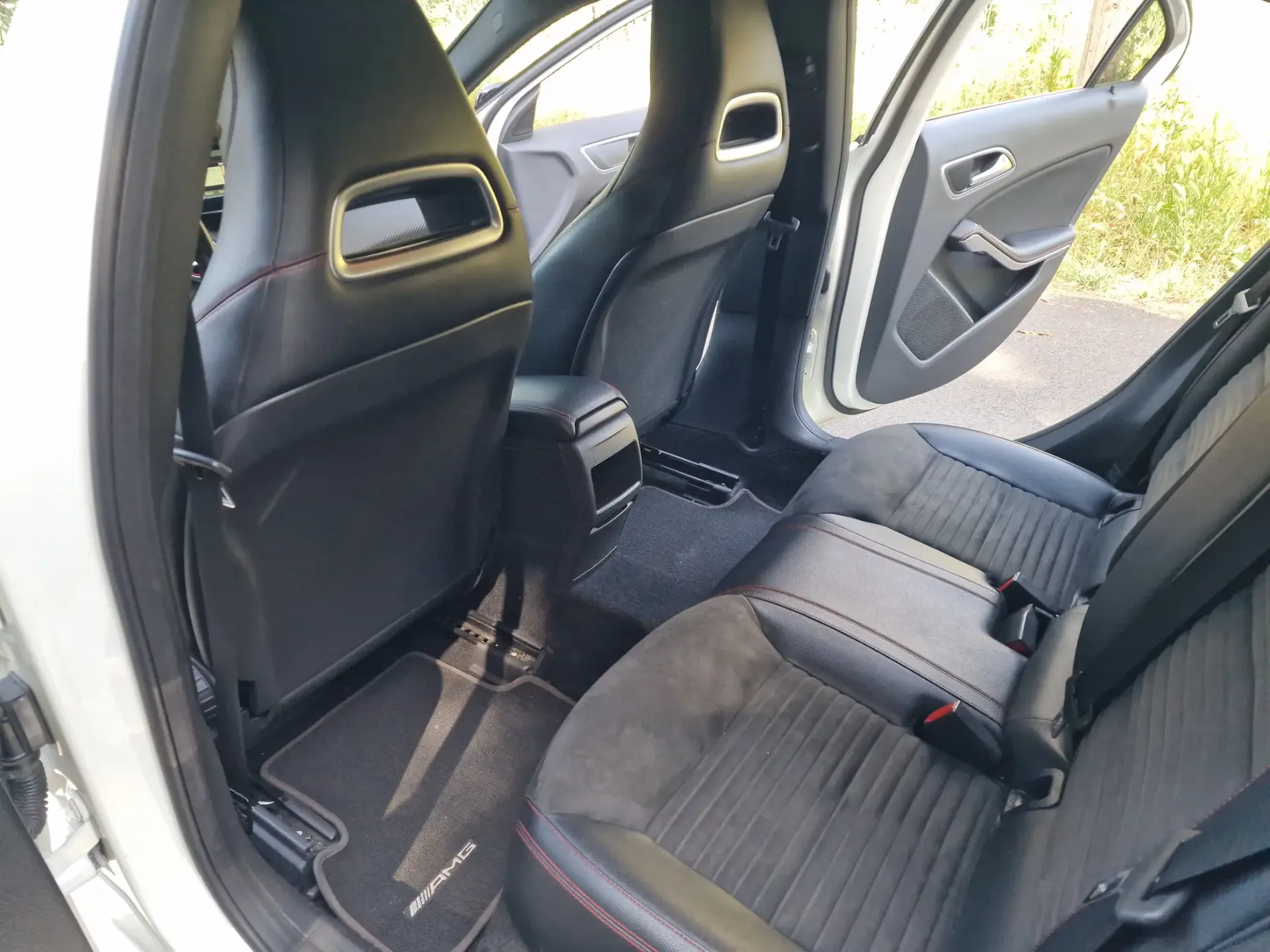 Mercedes-Benz A 180 d AMG Line 47