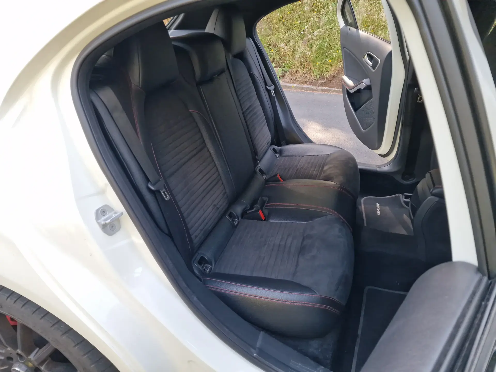 Mercedes-Benz A 180 d AMG Line 52