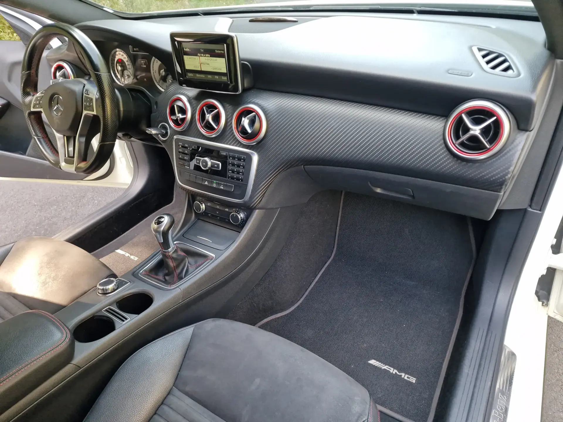 Mercedes-Benz A 180 d AMG Line 61