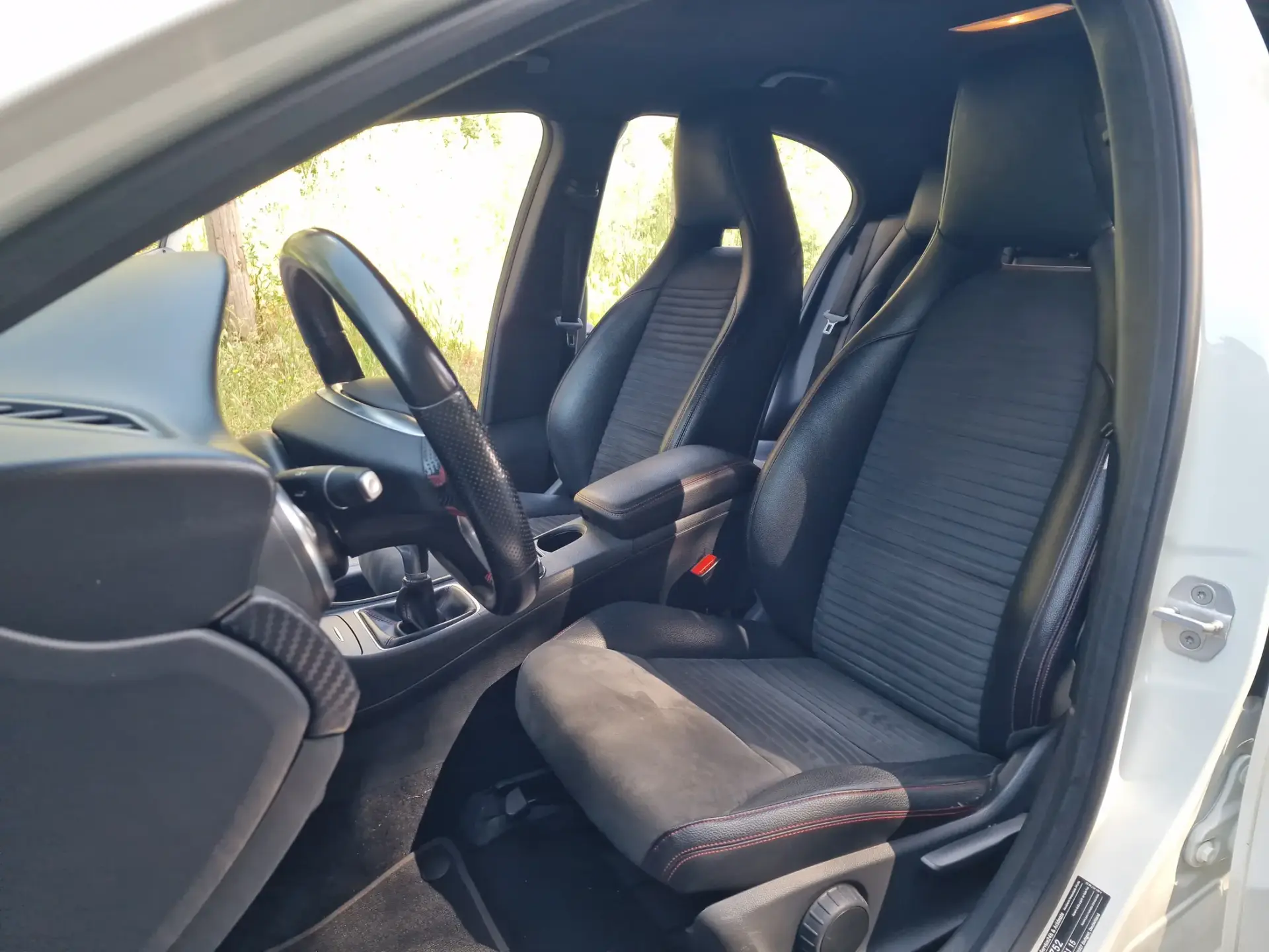 Mercedes-Benz A 180 d AMG Line 64