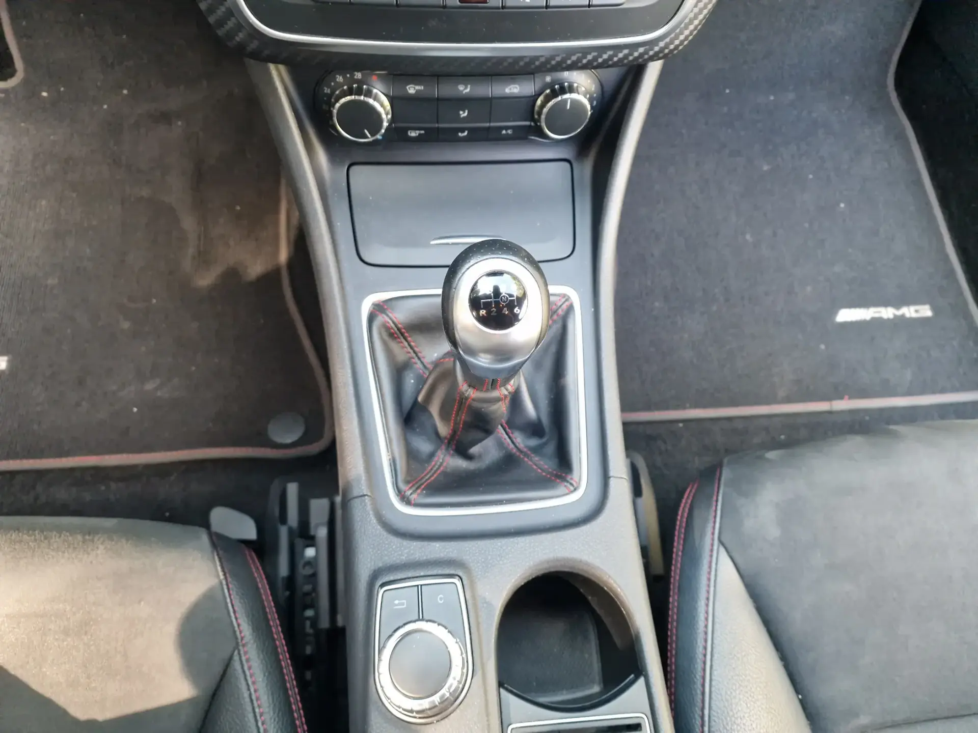 Mercedes-Benz A 180 d AMG Line 85