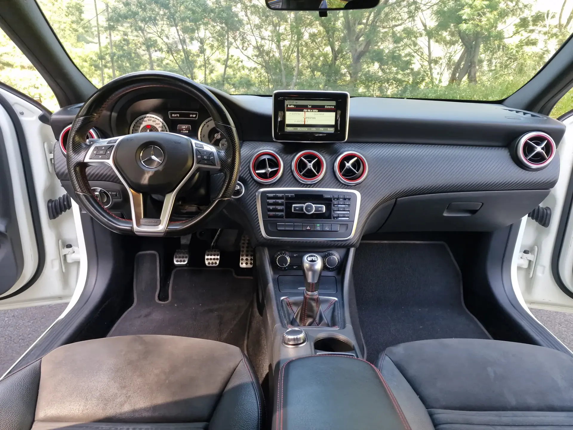 Mercedes-Benz A 180 d AMG Line 96