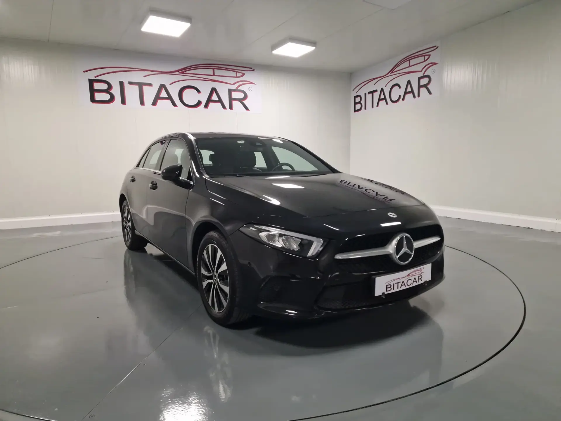 Mercedes-Benz A 250 E STYLE PLUS Hibrido Plug-In 2