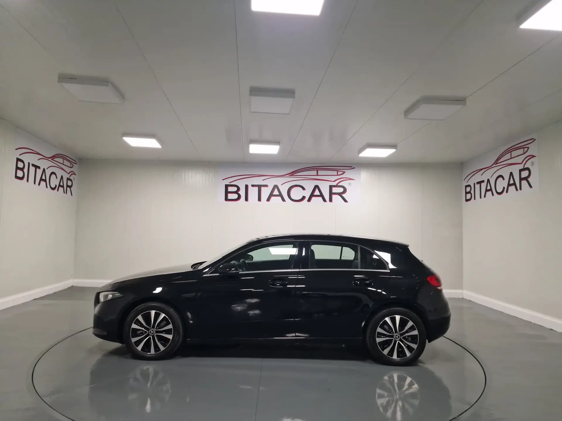Mercedes-Benz A 250 E STYLE PLUS Hibrido Plug-In 20