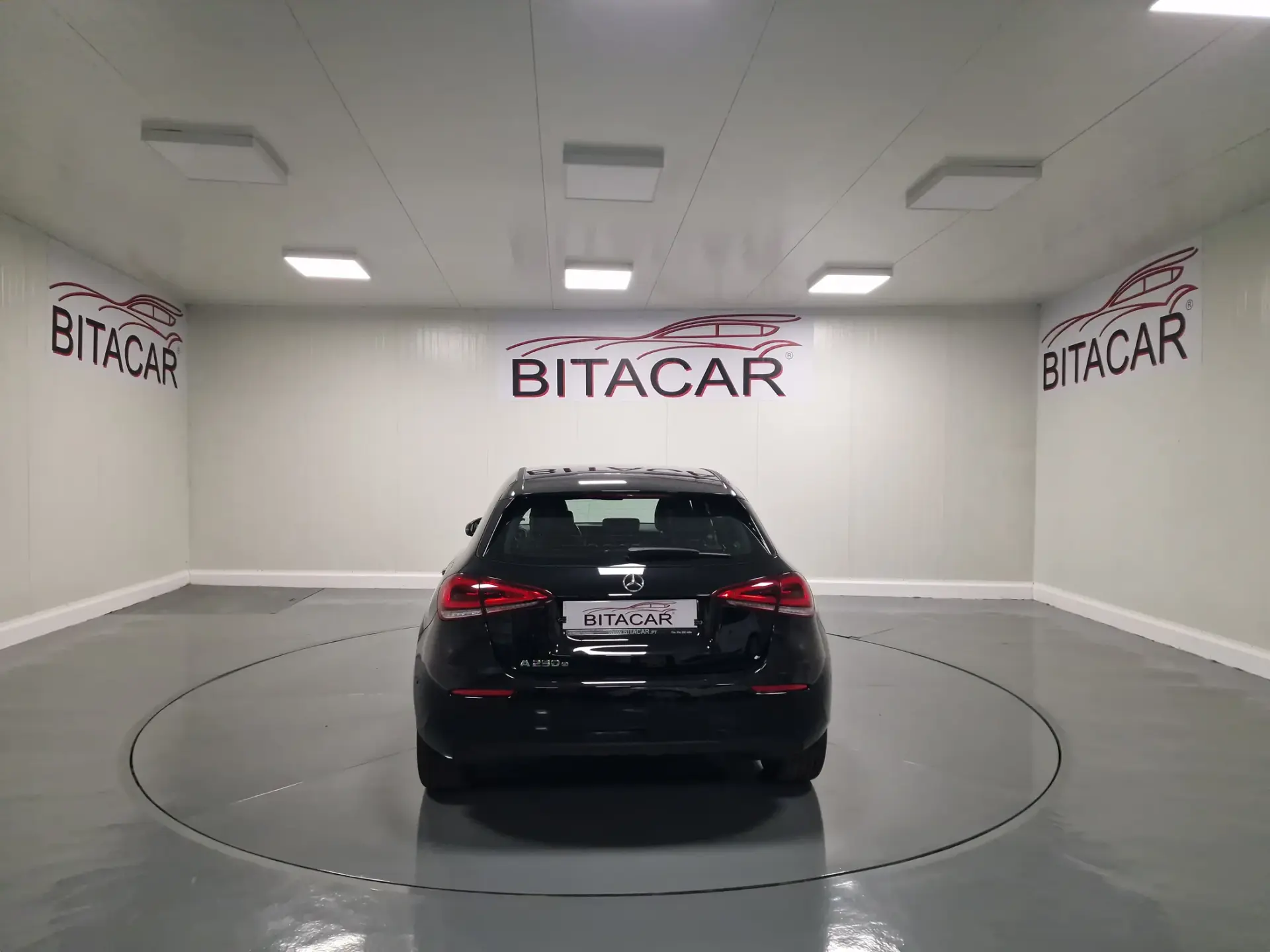 Mercedes-Benz A 250 E STYLE PLUS Hibrido Plug-In 28