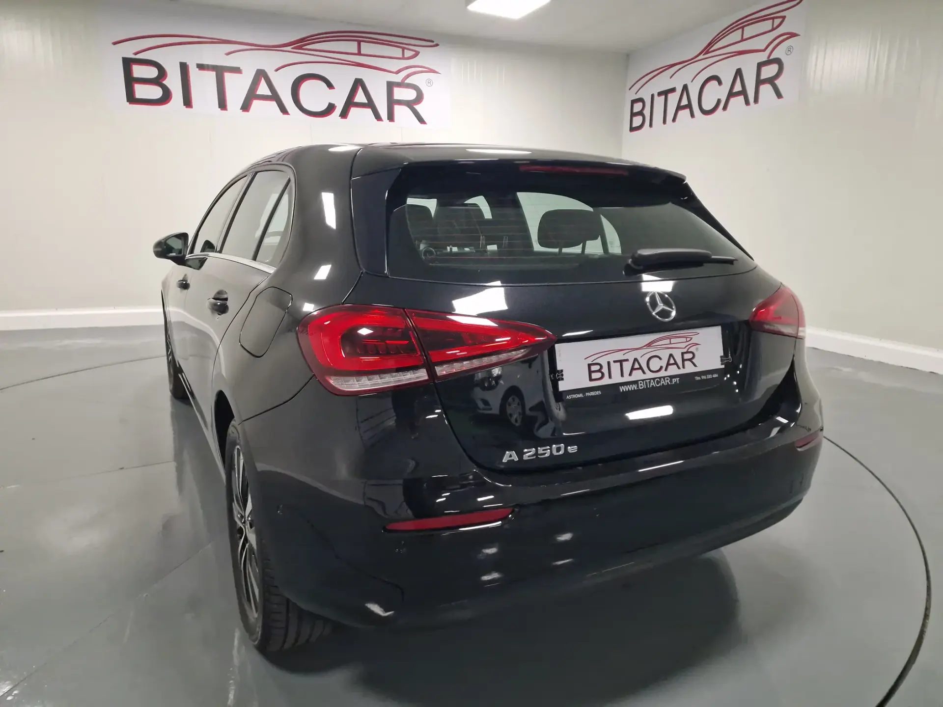 Mercedes-Benz A 250 E STYLE PLUS Hibrido Plug-In 44
