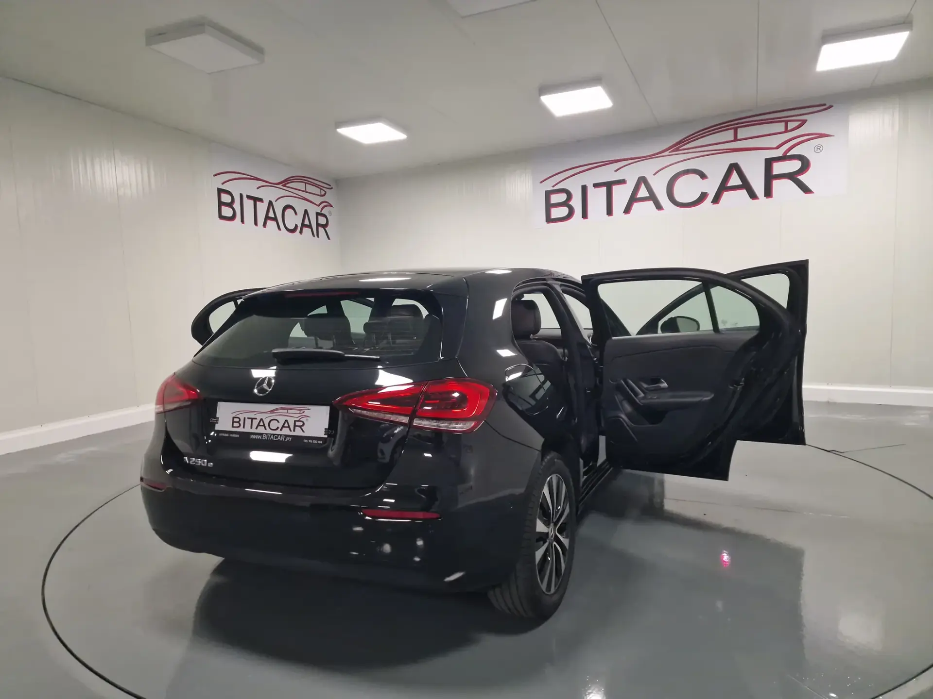 Mercedes-Benz A 250 E STYLE PLUS Hibrido Plug-In 63