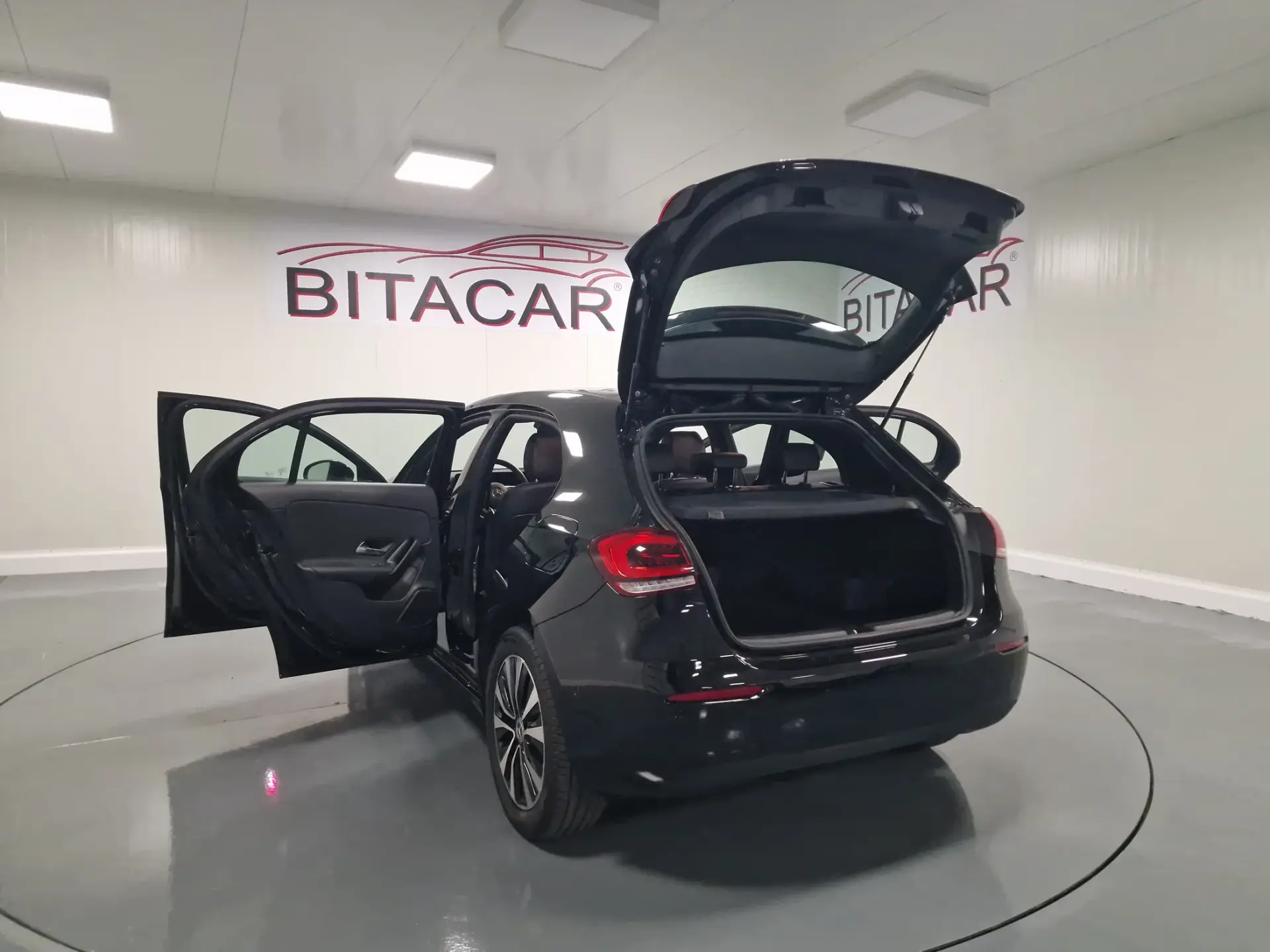 Mercedes-Benz A 250 E STYLE PLUS Hibrido Plug-In 64