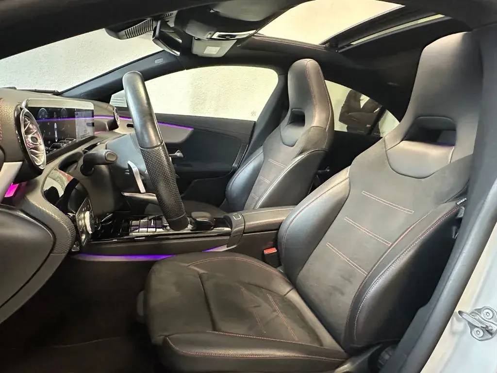 Mercedes-Benz CLA 220 d AMG Line Aut. 10