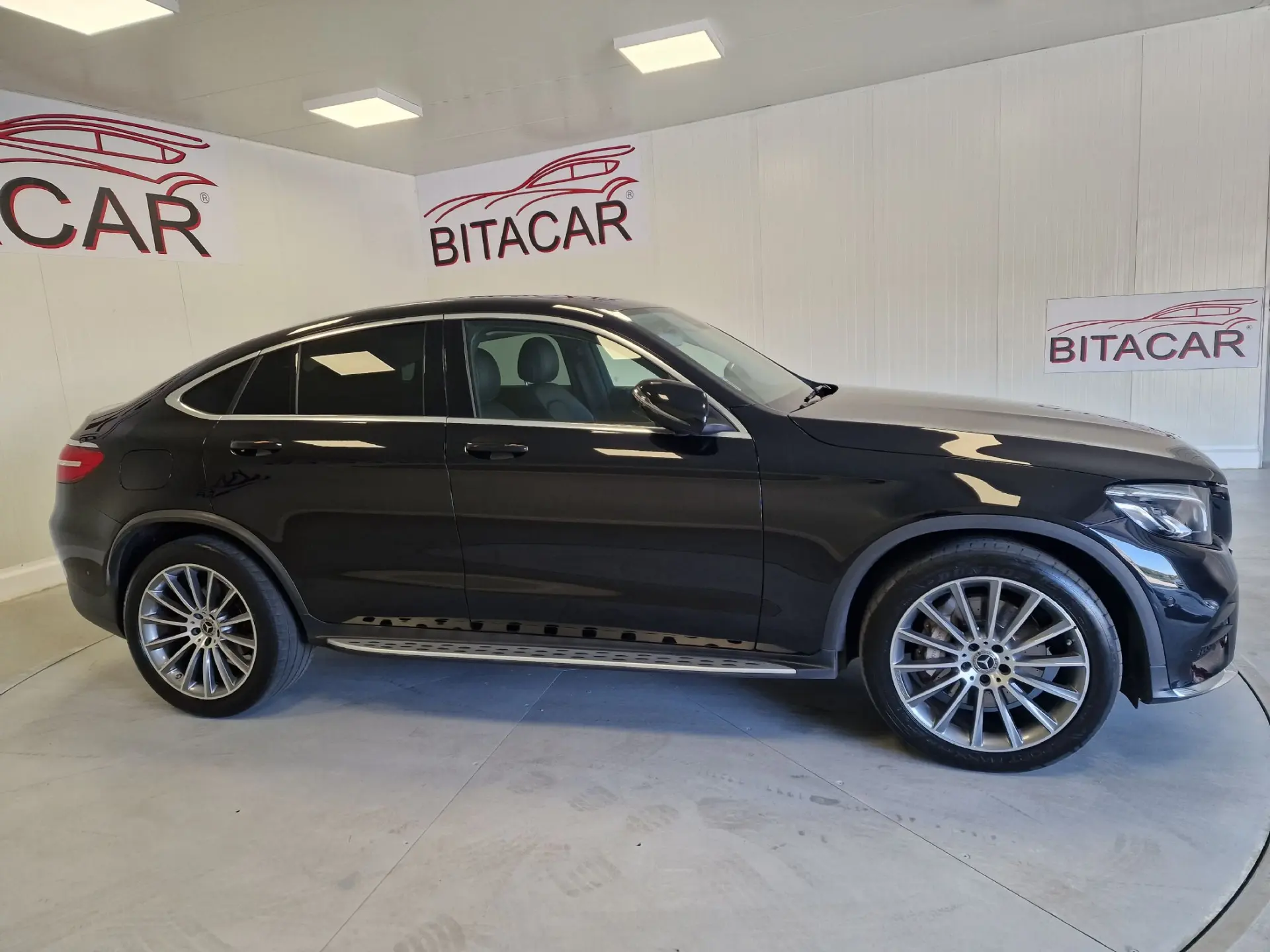 Mercedes-Benz GLC 250 COUPE AMG LINE 4-MATIC AUT. 2